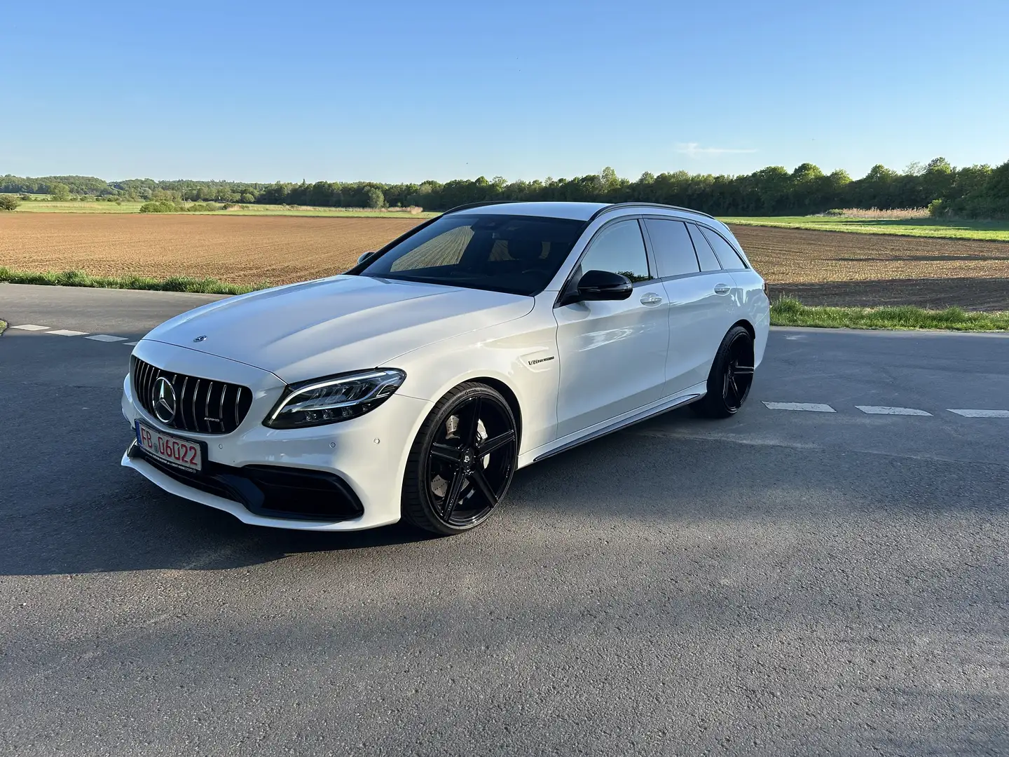 Mercedes-Benz C 63 AMG T Kombi V8Biturbo mtl.Rate 259,-€ Weiß - 1