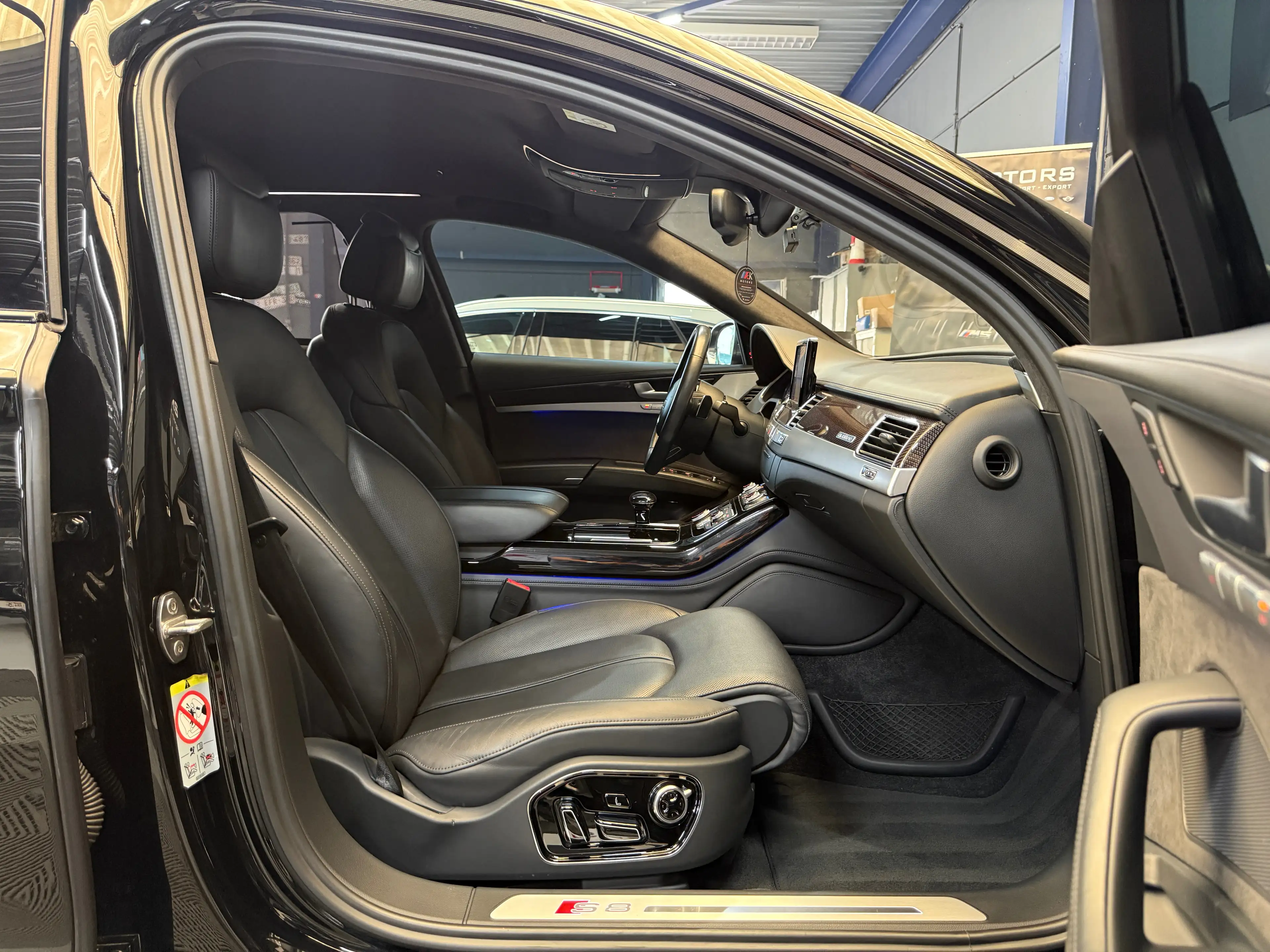 Audi S8 °MATRIX°CERAMIC°FULL HISTORY°01/01 — photo 9