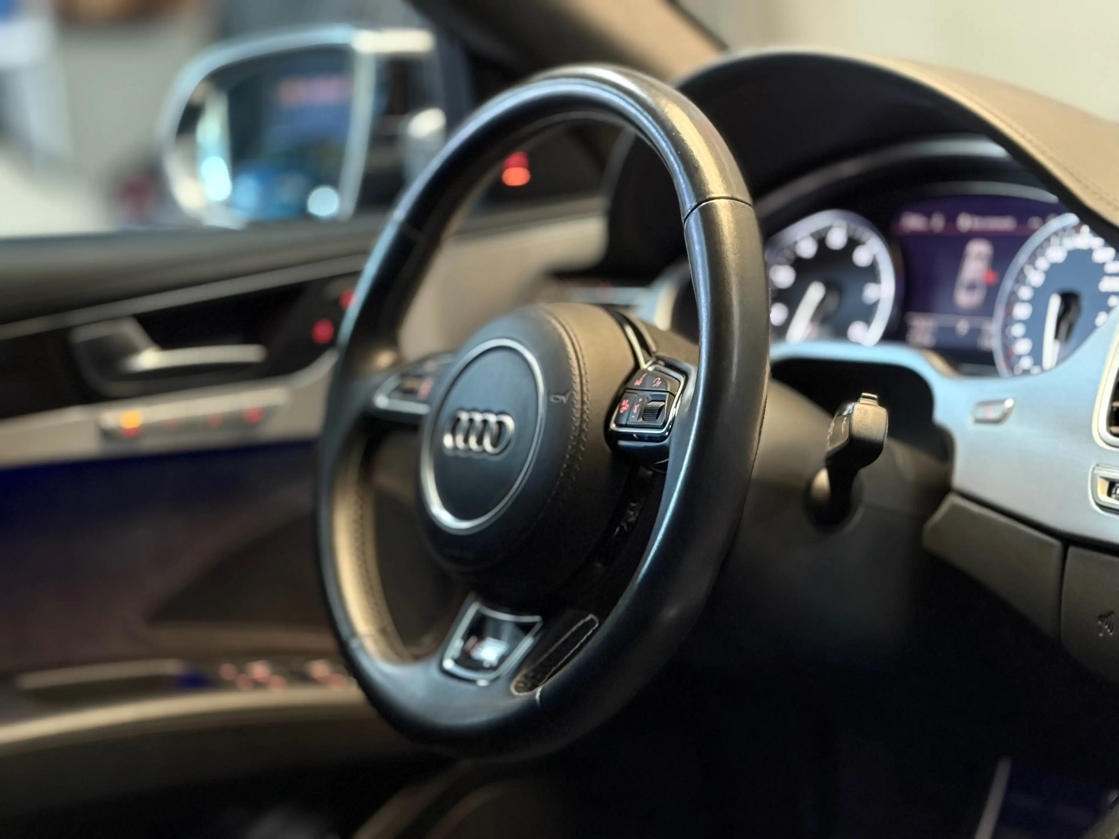 Audi S8 °MATRIX°CERAMIC°FULL HISTORY°01/01 — photo 12