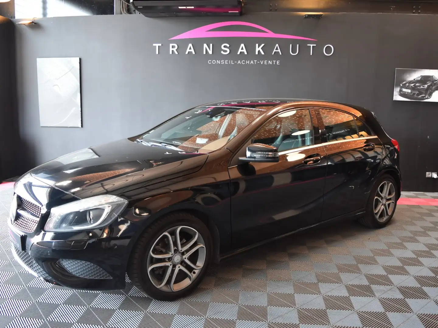 Mercedes-Benz Sensation Negru - 1