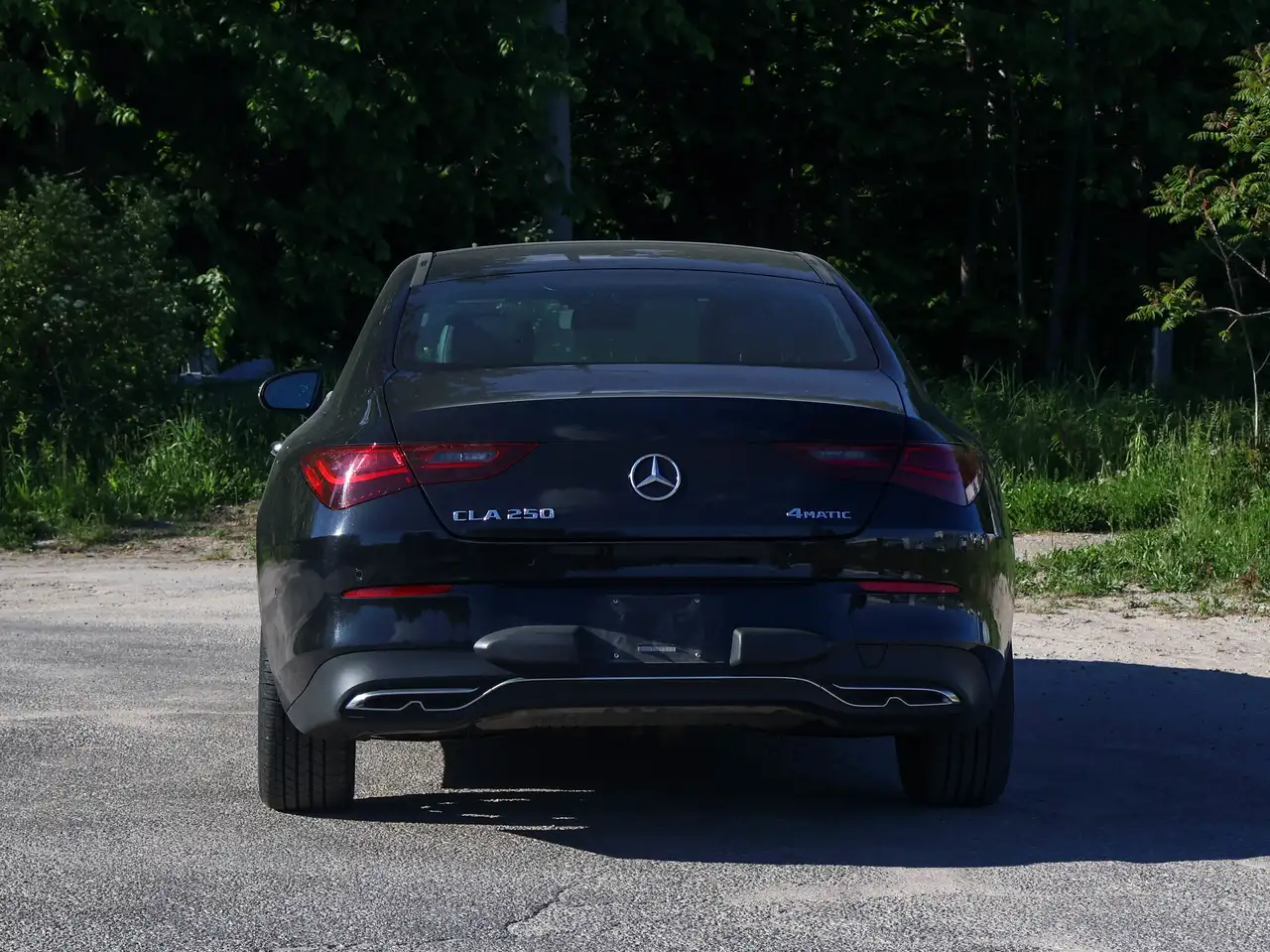 Mercedes-Benz CLA снимка Mercedes-Benz CLA
