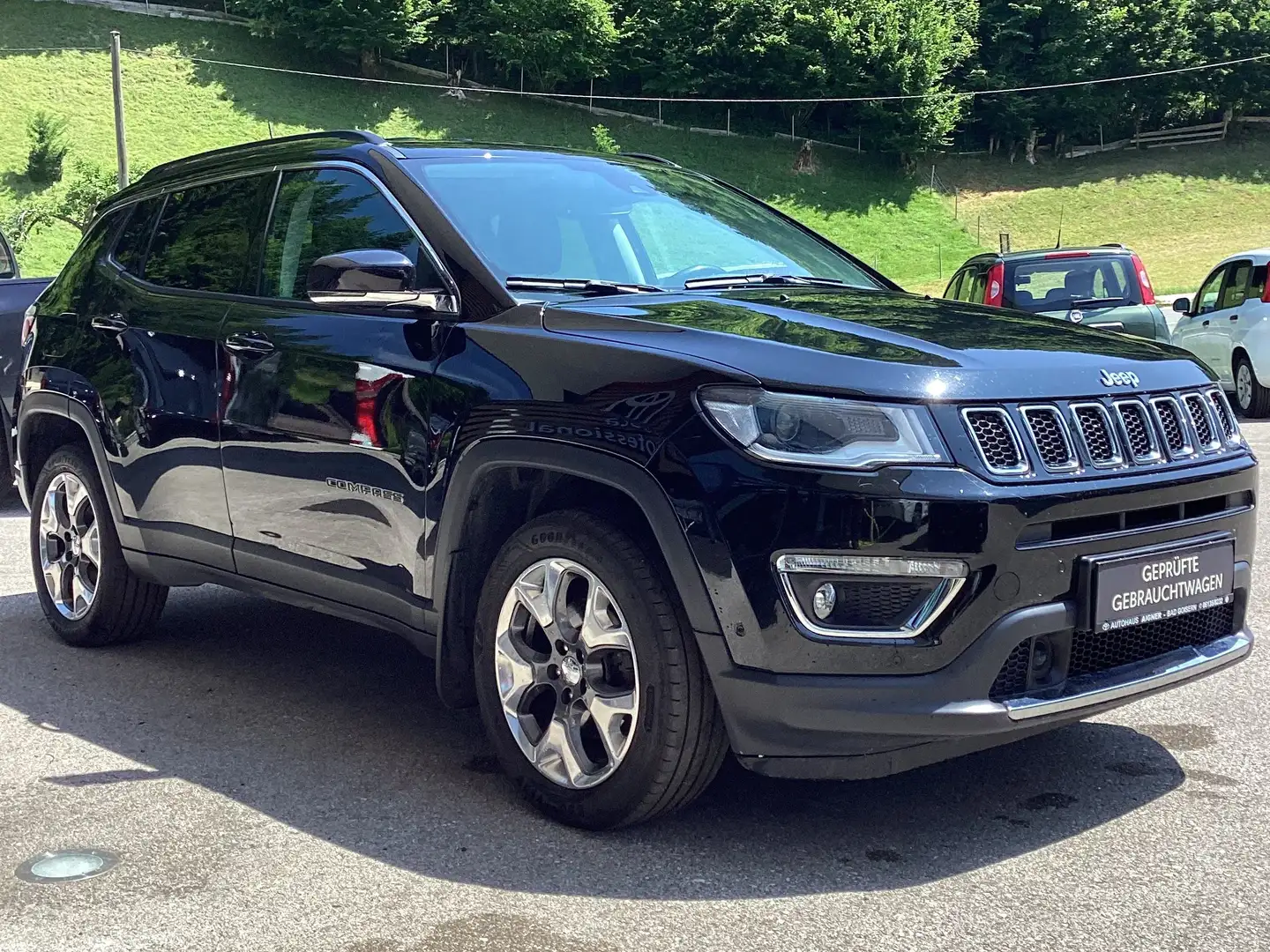 Jeep Compass 2,0 MultiJet AWD 6MT 140 Limited Schwarz - 2
