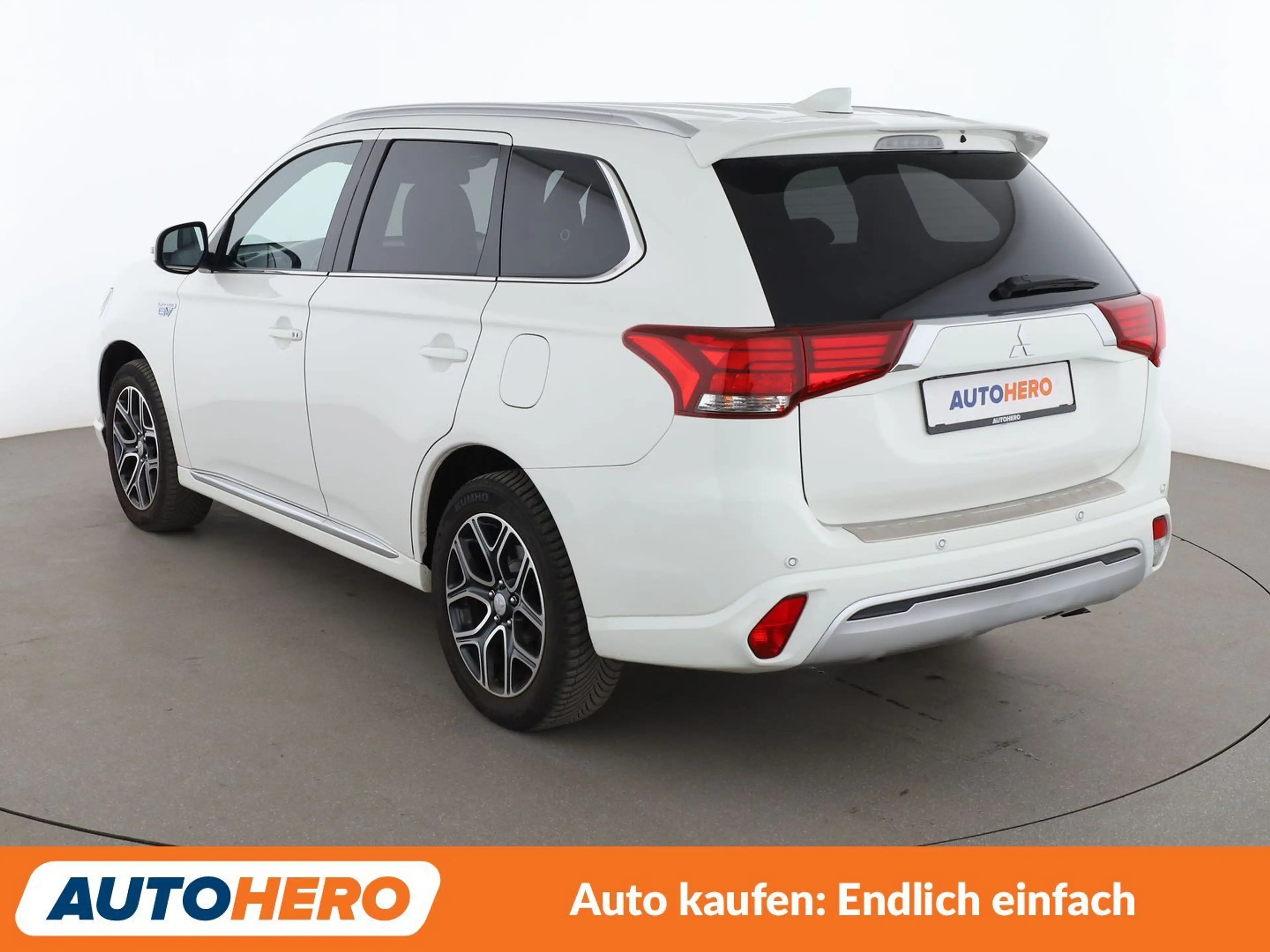 Mitsubishi Outlander 2.4 PHEV Top 4WD Aut.*ACC*CAM*PDC*SHZ*LIM* — photo 4