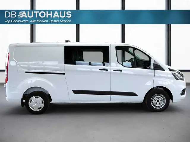Ford Transit Custom view 3