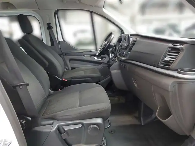 Ford Transit Custom view 14