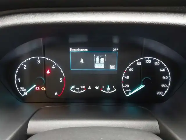 Ford Transit Custom view 10