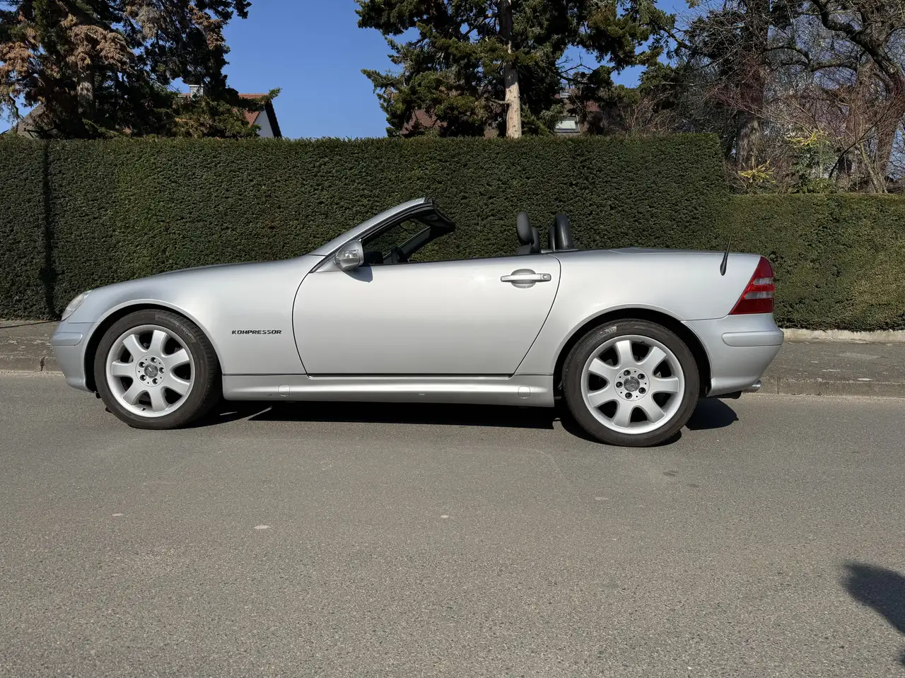Mercedes-Benz SLK 230