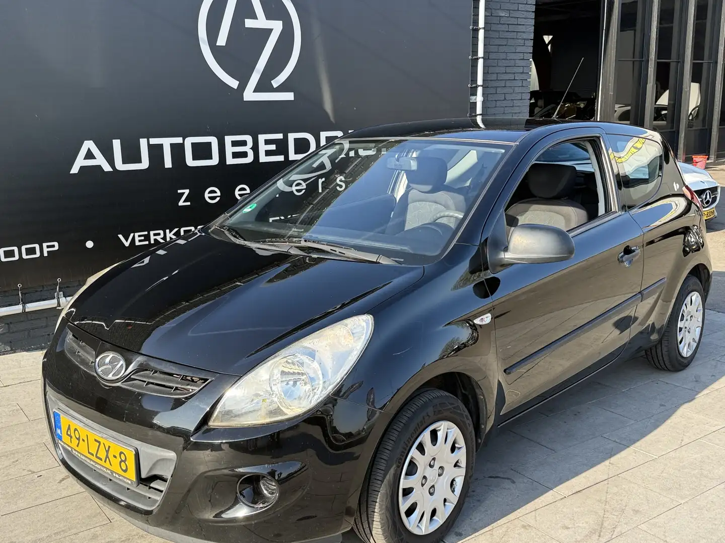 Hyundai i20 1.2i ActiveVersion Schwarz - 2