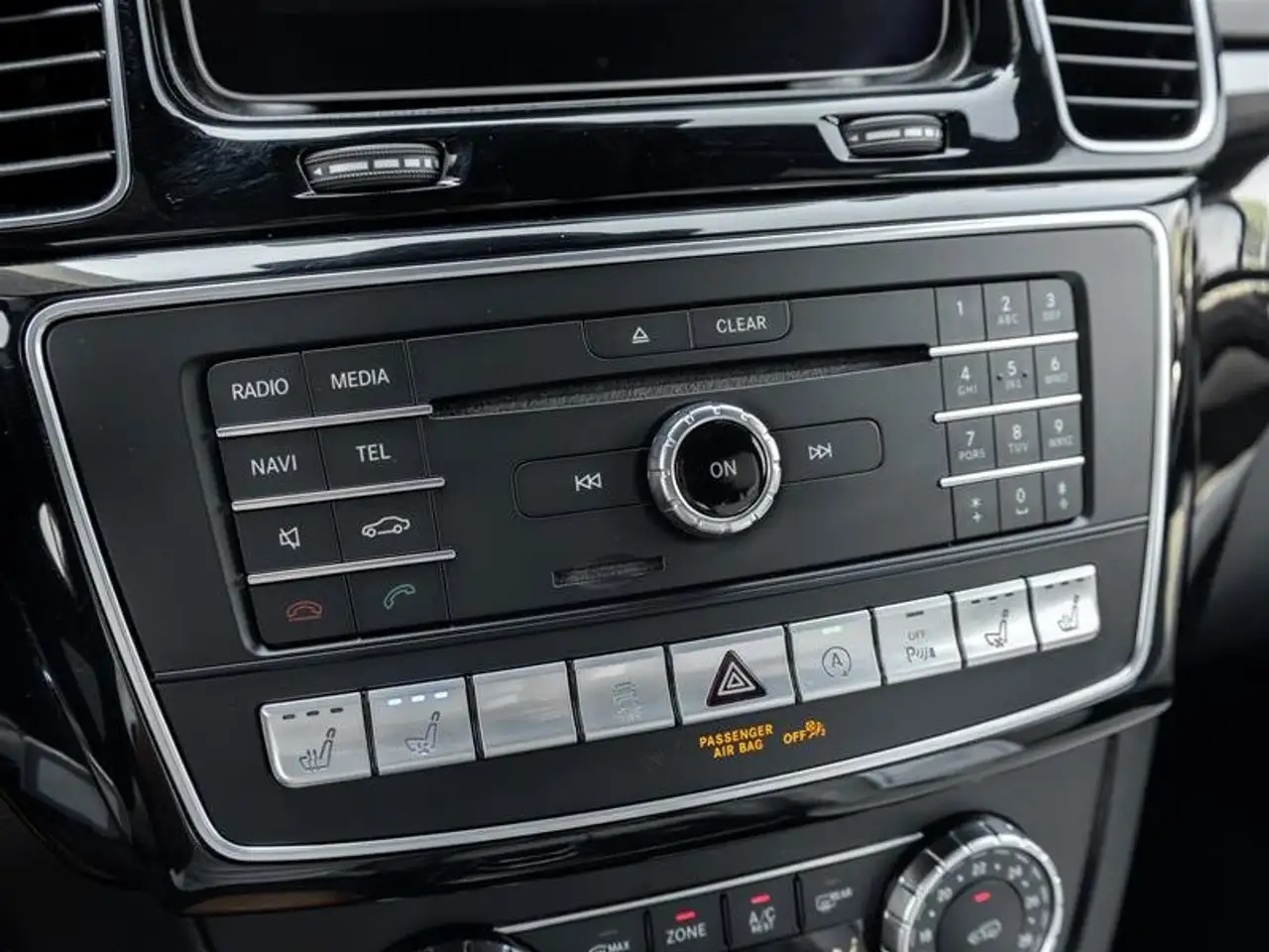 Mercedes-Benz GLE снимка Mercedes-Benz GLE