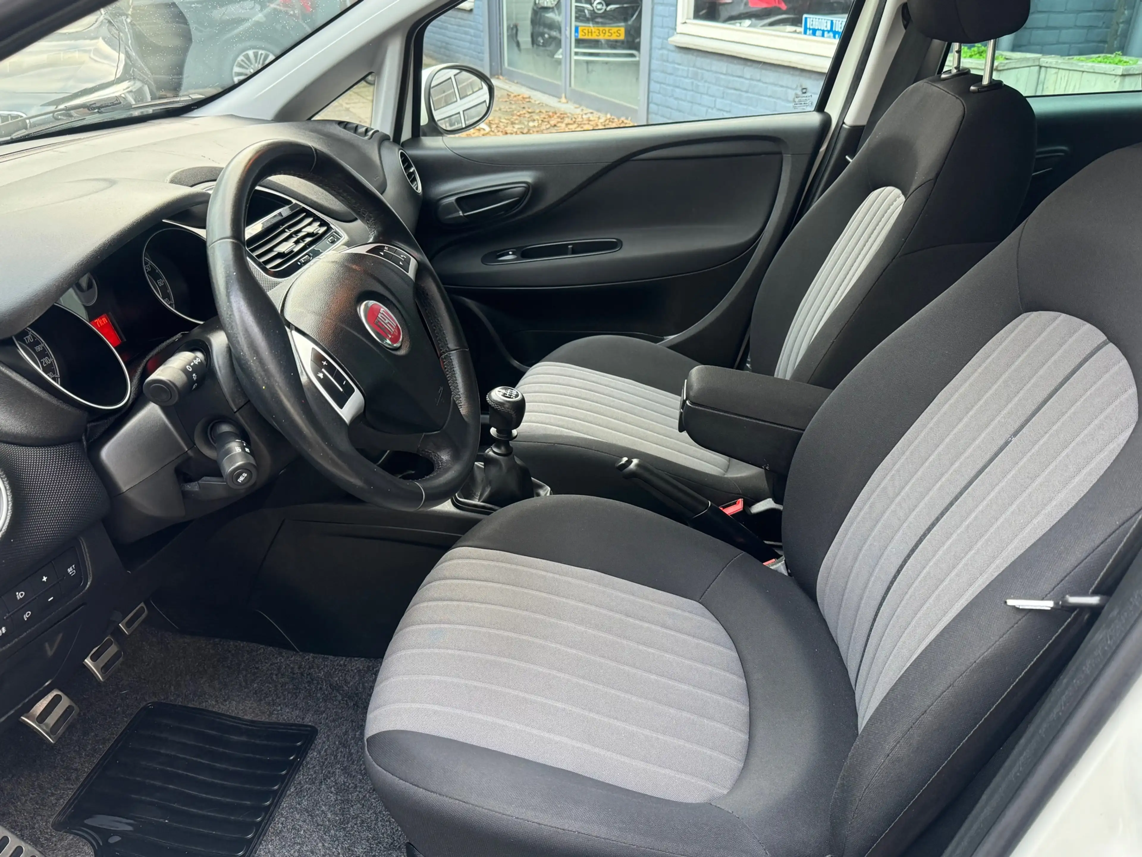 Fiat Punto Evo 0.9 TwinAir Sempre | Clima | Navi | Cruise | N.A.P — photo 9