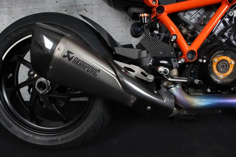 KTM 1290 Superduke RR - foto 4