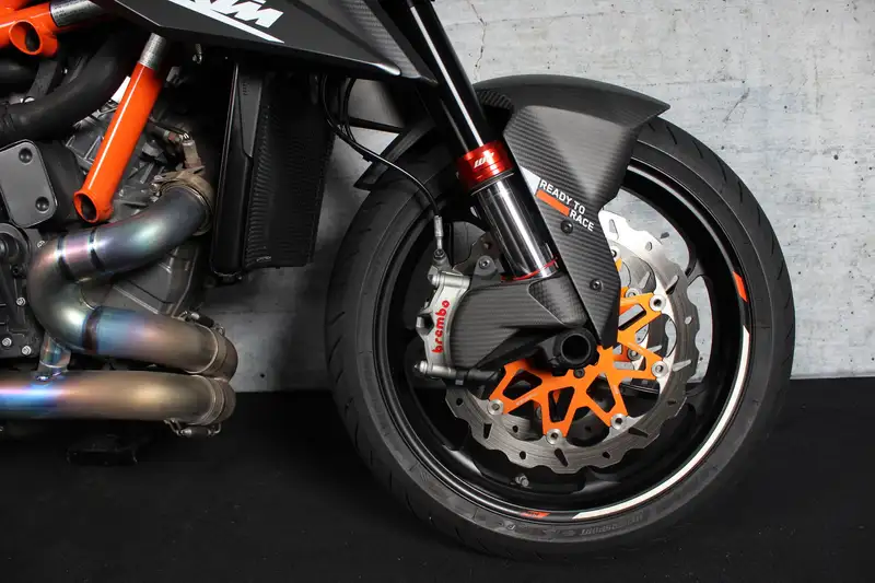 KTM 1290 Superduke RR - foto 6