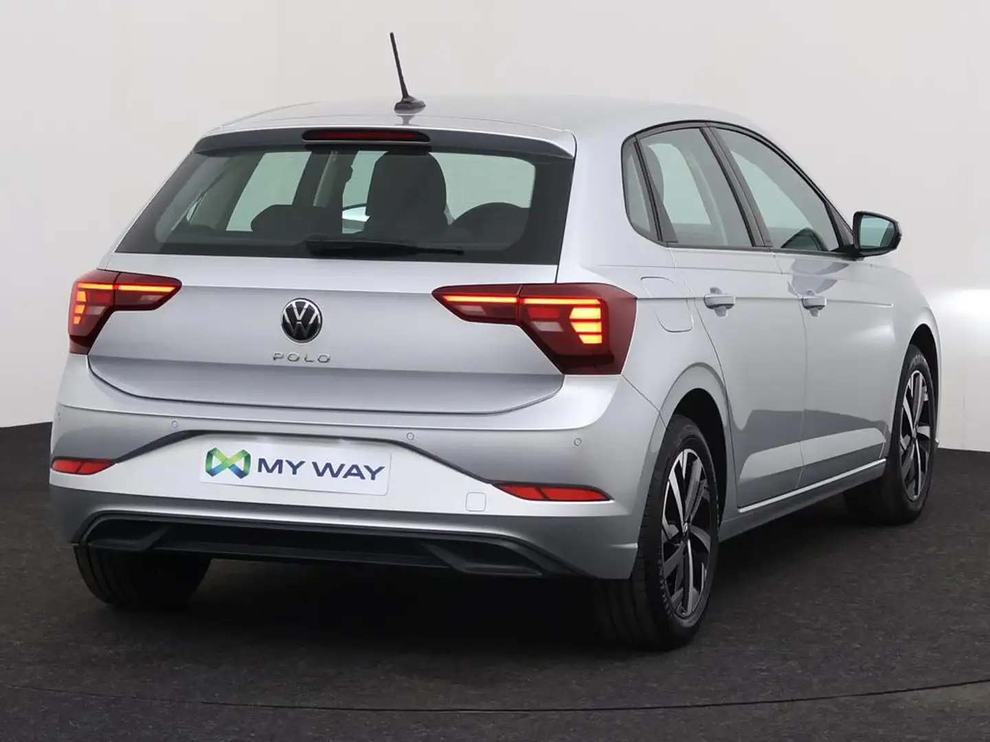 Volkswagen Polo LIFE 1.0 TSI 95 PK DSG-7 / Camera / Cruise Control Argent - 2