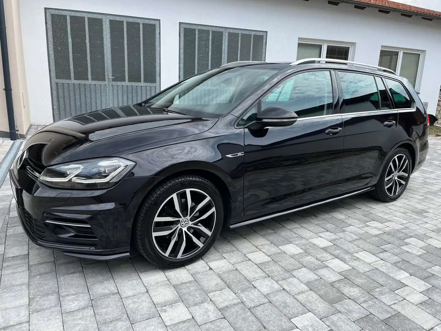 Volkswagen Golf Variant Highline 2,0 TDI DSG R-Line - 1