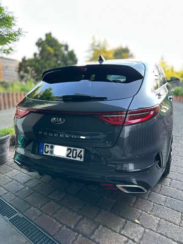 Imagine Kia ProCeed / pro_cee'd 1.6 T-GDI DCT7 OPF GT