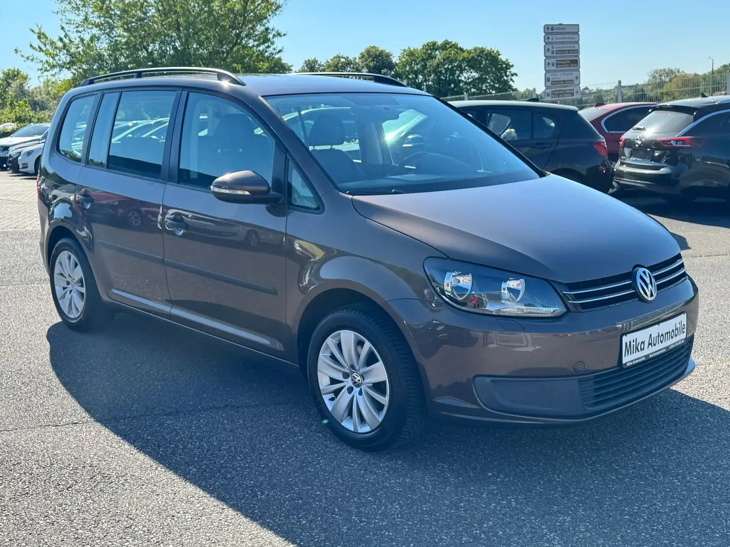 Volkswagen Touran Trendline 7-Sitzplätze TÜV/HU/NEU Bruin - 2