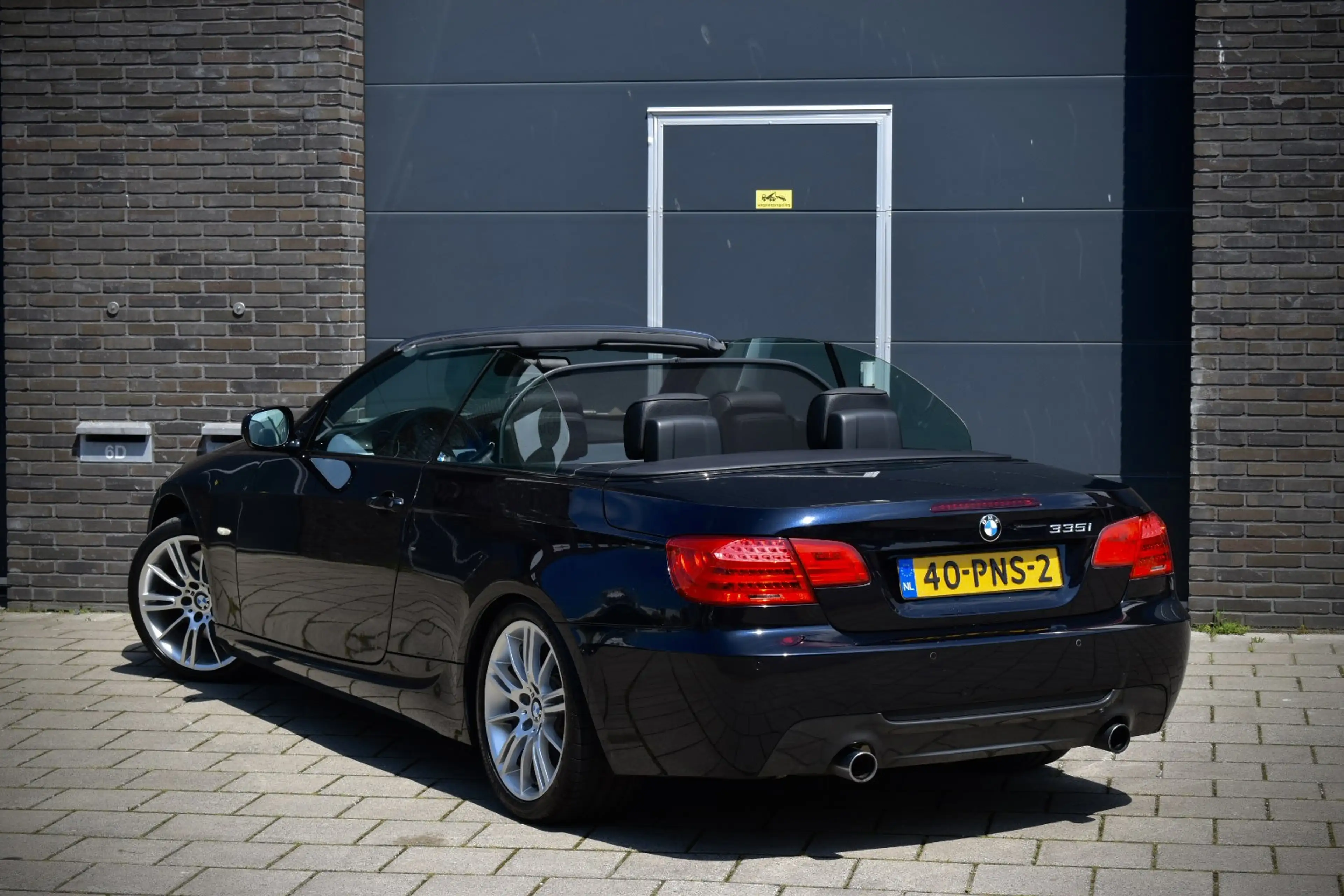 BMW 335 3-serie Cabrio 335i (E93) High Executive | M-Sport — photo 4