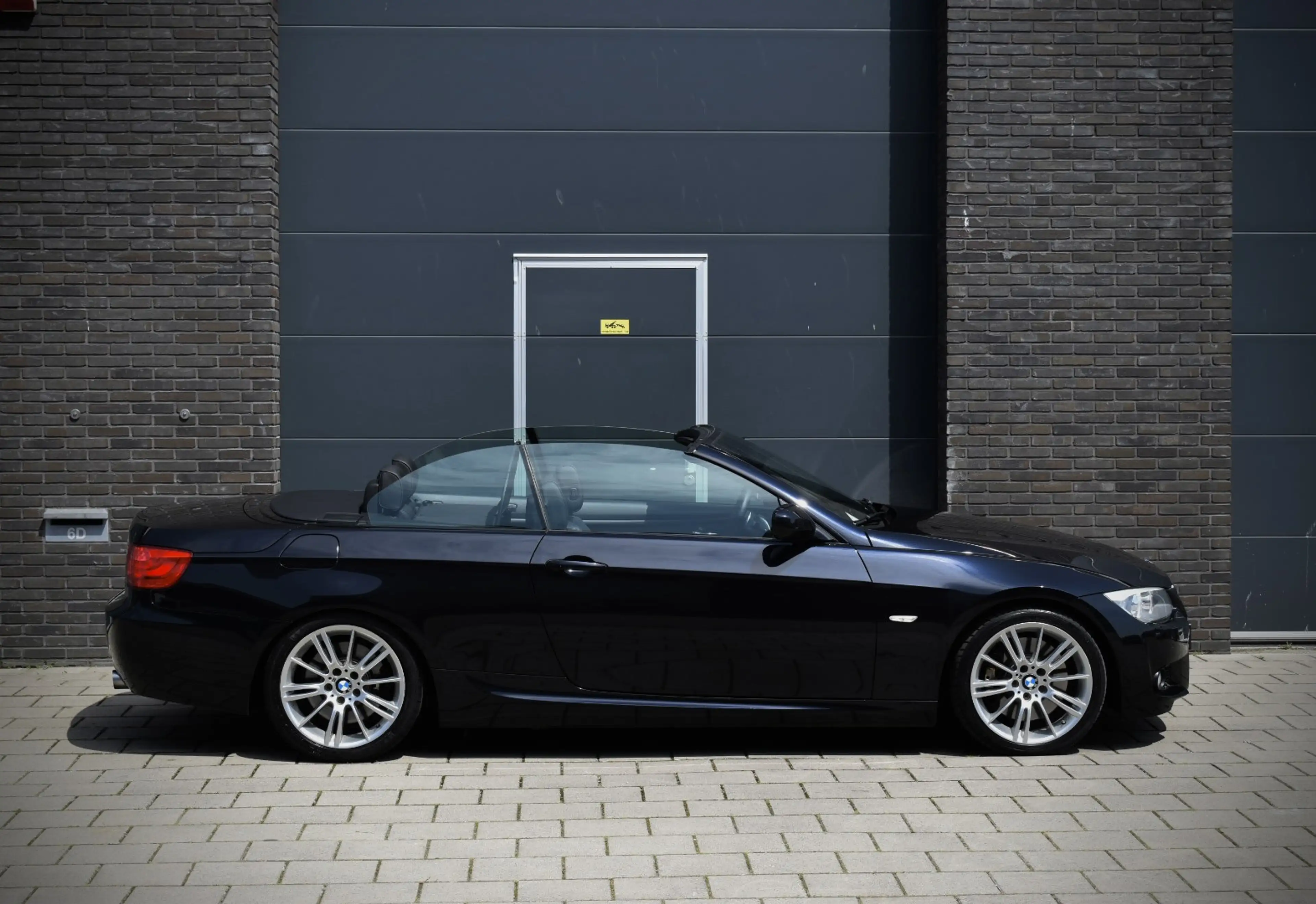 BMW 335 3-serie Cabrio 335i (E93) High Executive | M-Sport — photo 8