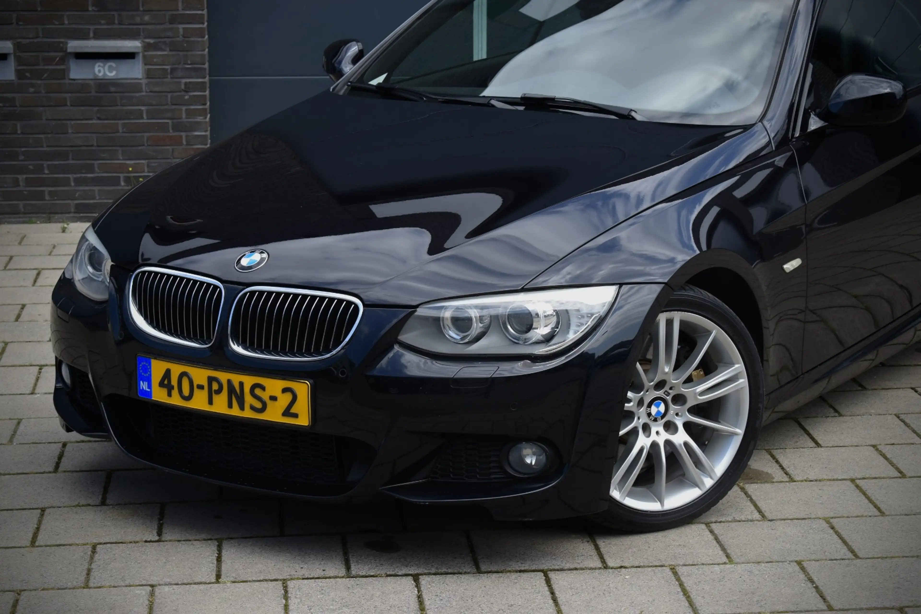 BMW 335 3-serie Cabrio 335i (E93) High Executive | M-Sport — photo 5
