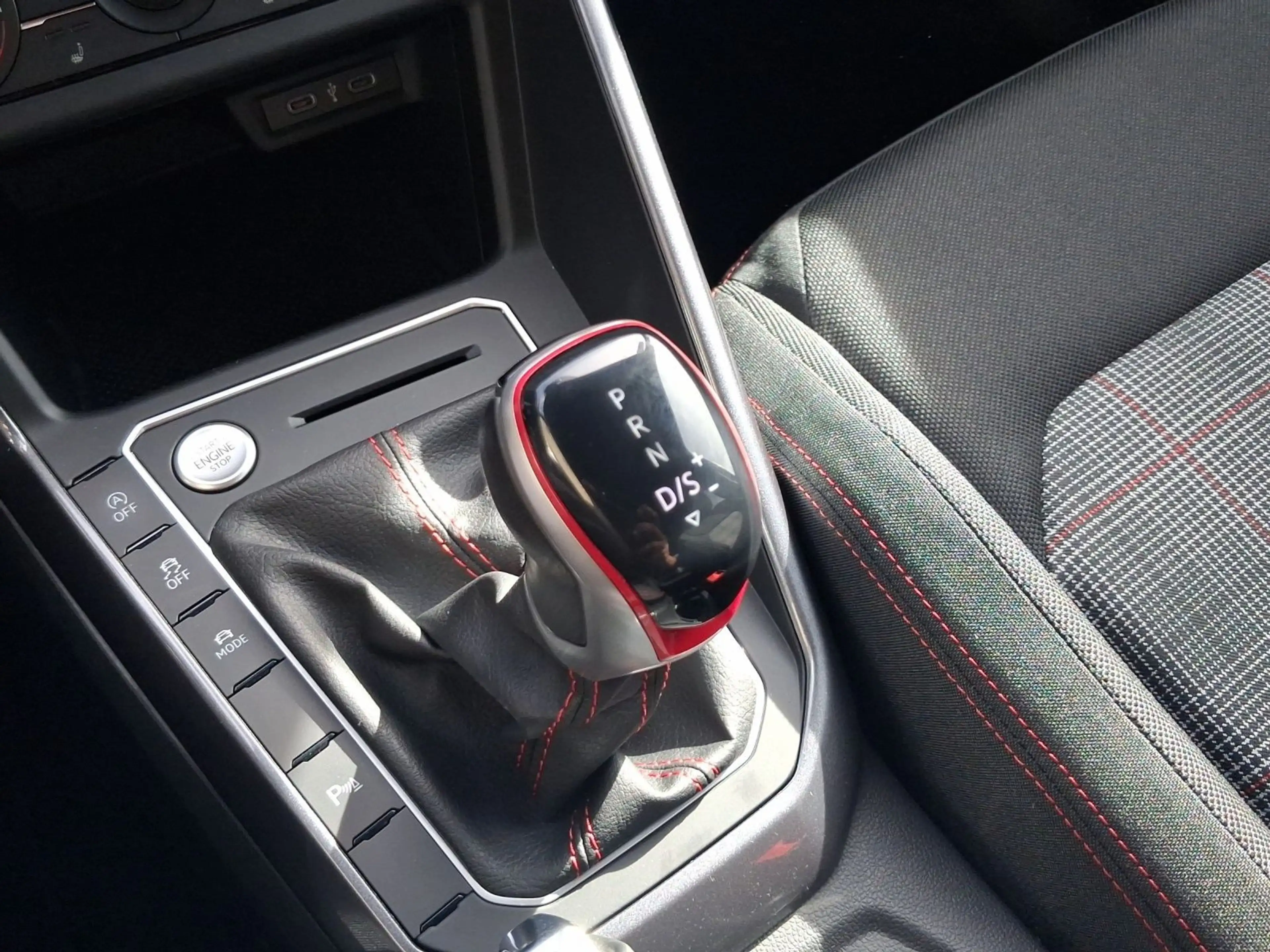 Volkswagen Polo GTI KAMERA LM23 VIRTUAL PDC — photo 11