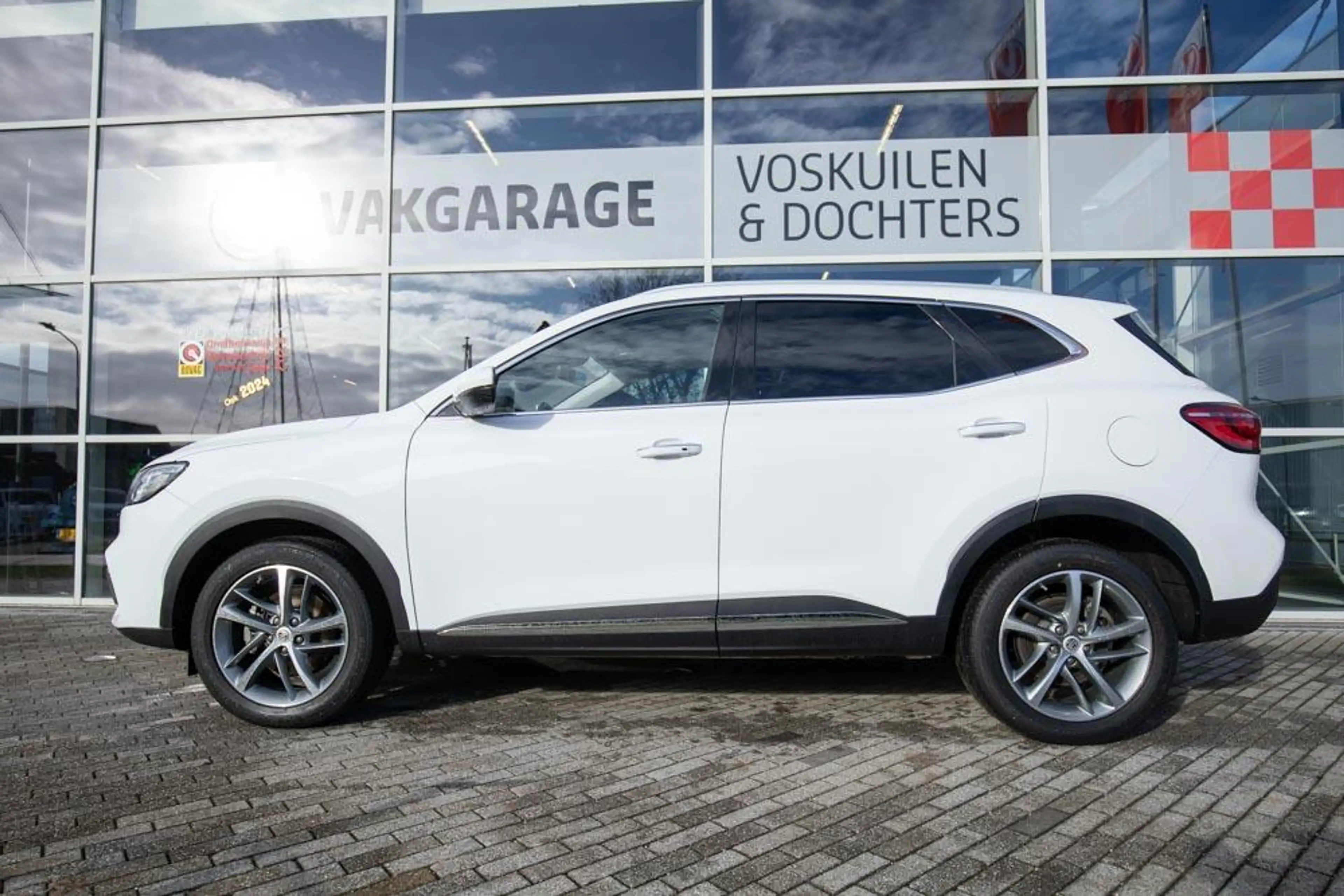 MG EHS 1.5 TGDI Comfort | 1500kg trekgewicht — photo 2