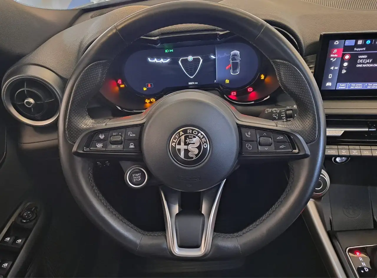 Alfa Romeo Tonale 2023 — фото 20