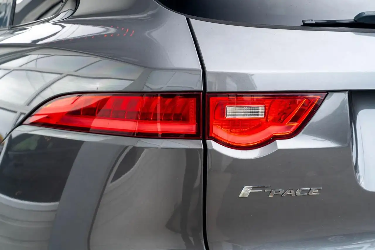 Jaguar F-Pace снимка Jaguar F-Pace