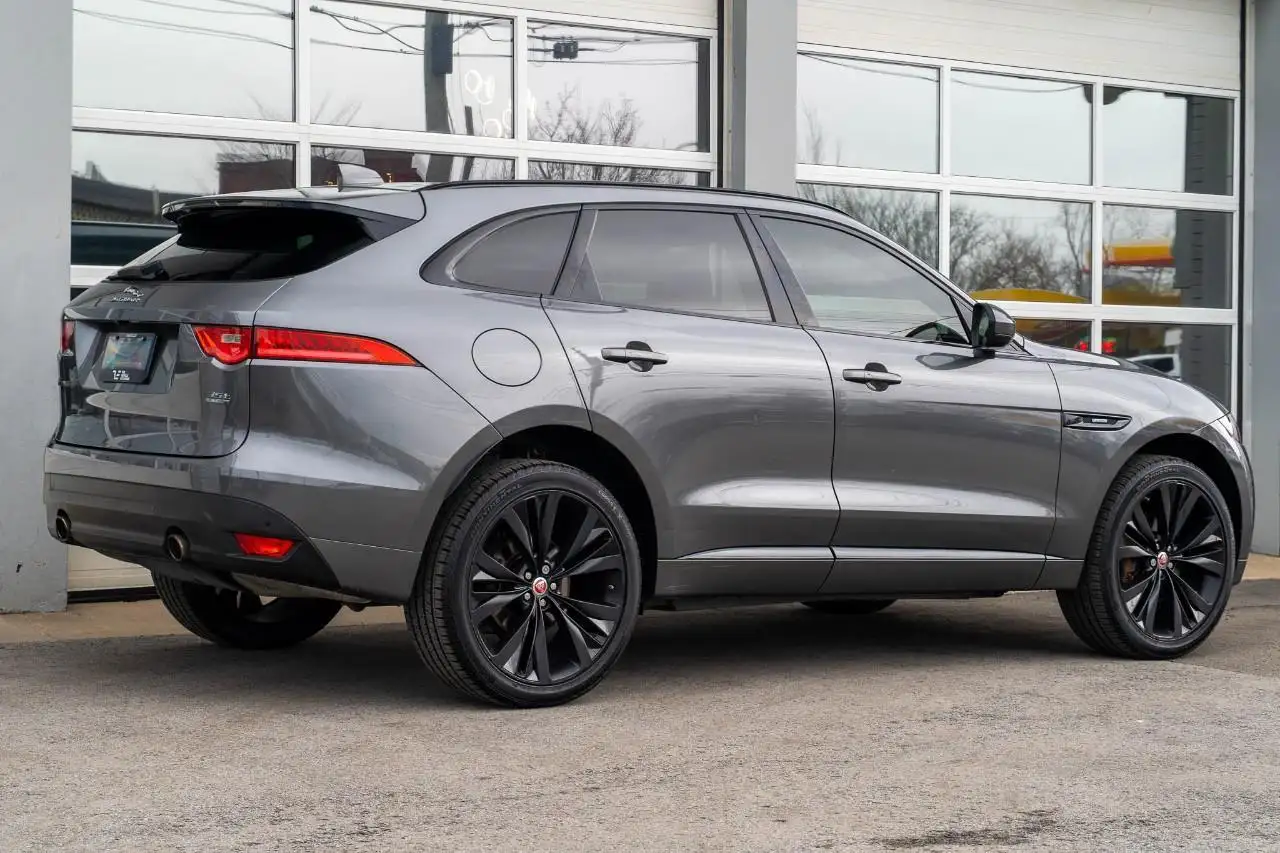 Jaguar F-Pace снимка Jaguar F-Pace