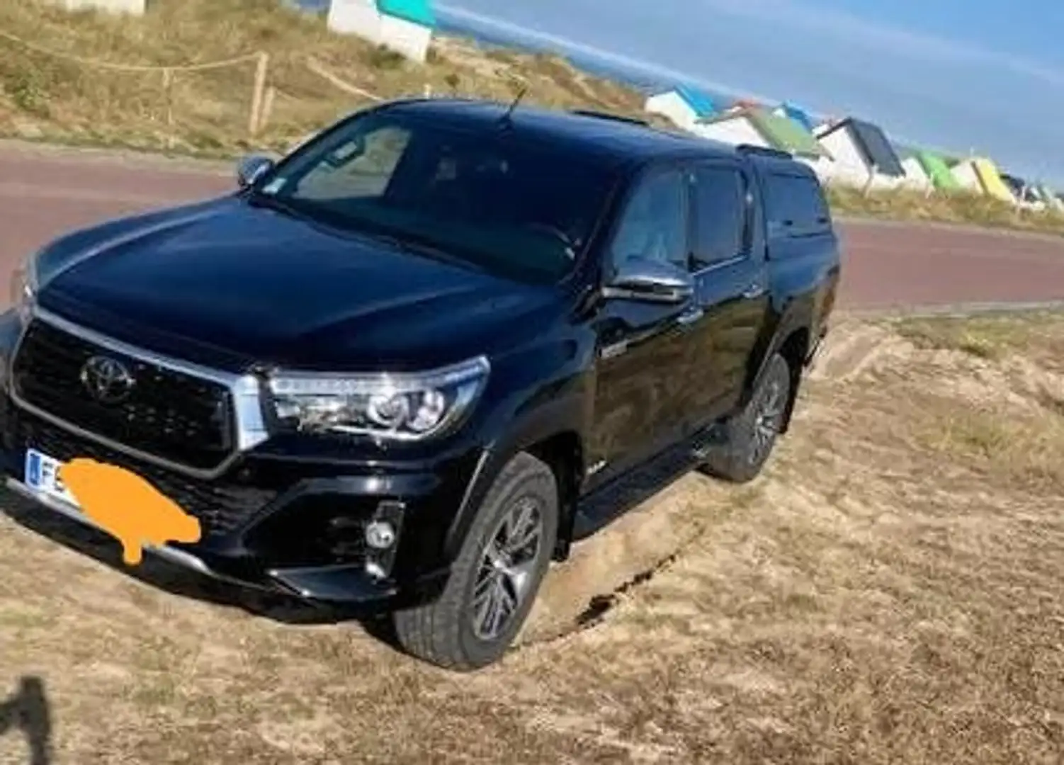 Toyota Hilux HILUX DBLE CAB 4WD 2.4L 150 D-4D BVA INVINCIBLE Noir - 2