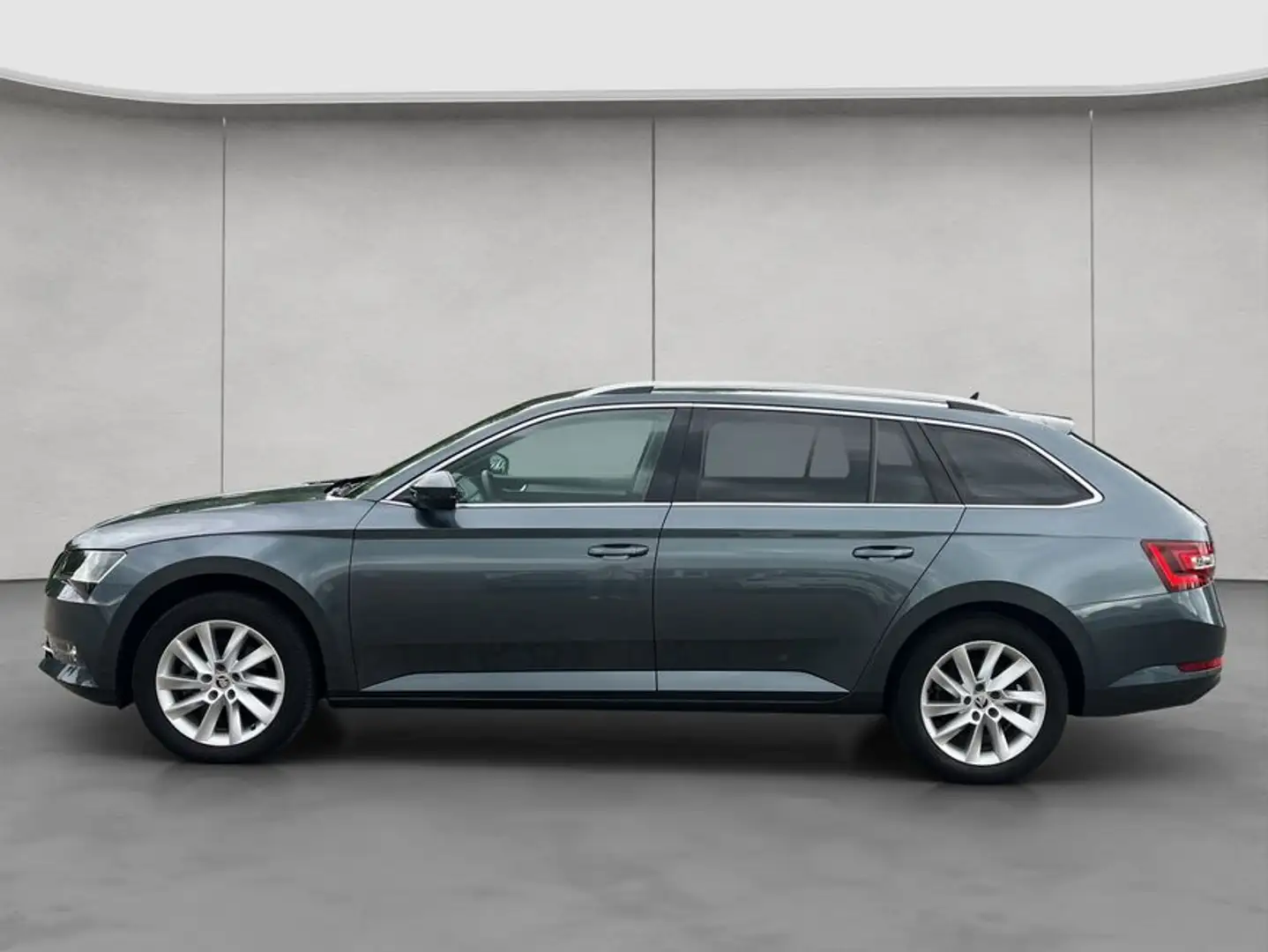 Skoda Superb Combi 1.4 TSI ACT Ambition Xenon Navi Grau - 2