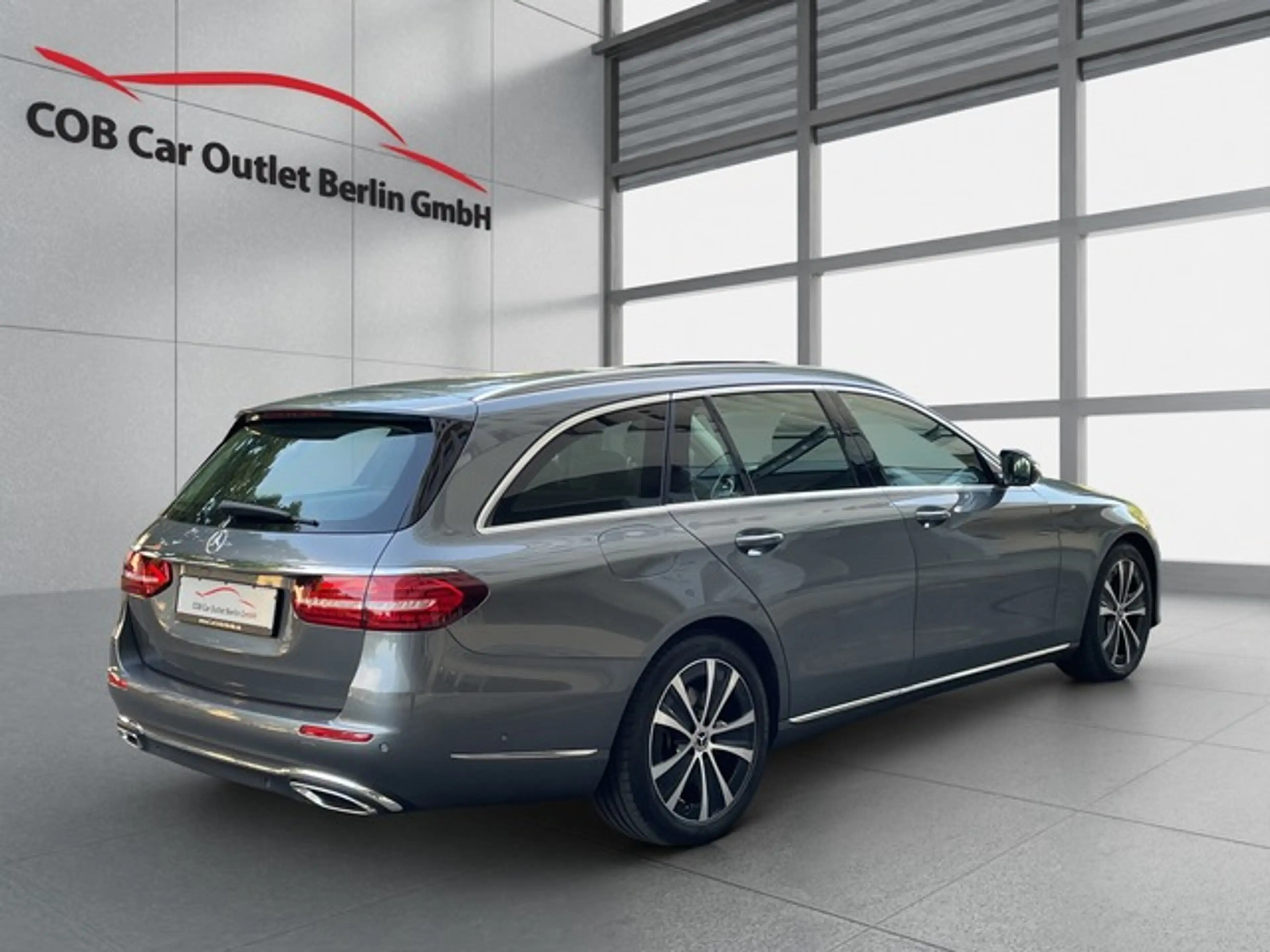 Mercedes-Benz E 400 d T 4M Exclusive KAMERA+STDHZG+TOTWINKEL — photo 12