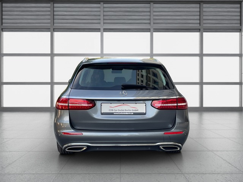 Mercedes-Benz E 400 d T 4M Exclusive KAMERA+STDHZG+TOTWINKEL — photo 14