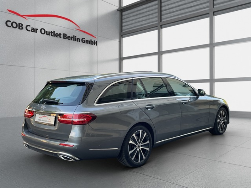 Mercedes-Benz E 400 d T 4M Exclusive KAMERA+STDHZG+TOTWINKEL — photo 12