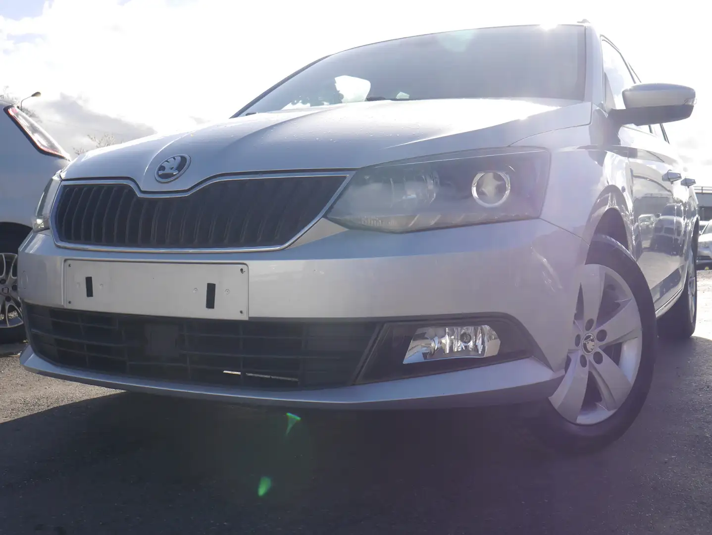 Skoda Fabia 1.0i Ambition *AIRCO*JANTES* Gris - 1