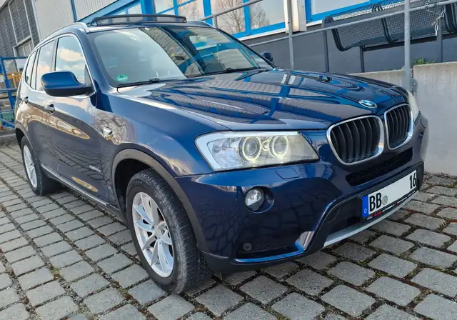 BMW X3 xDrive 20 d/AUTOMATIK/PANO/NAVI/AHK/LEDER