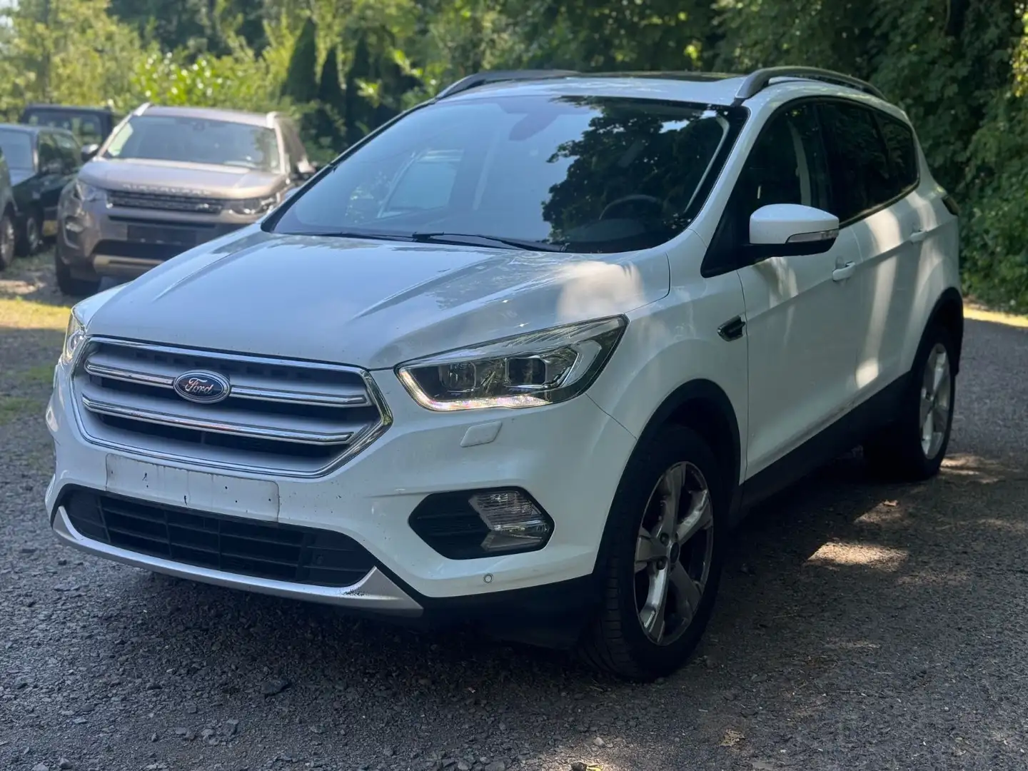 Ford Kuga Titanium*PANORAMA*VOLL FAHRBEREIT* Weiß - 1