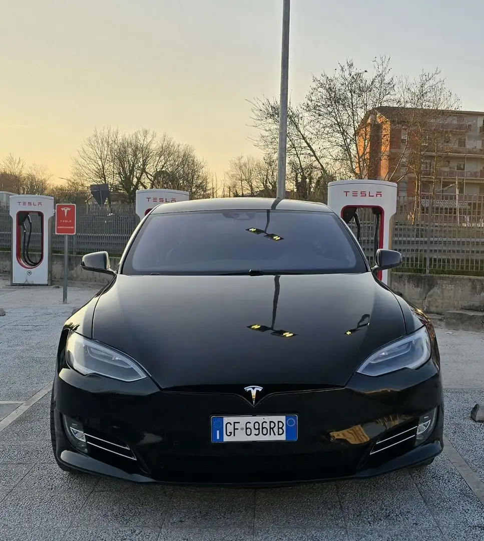 Tesla Model S full black - 2