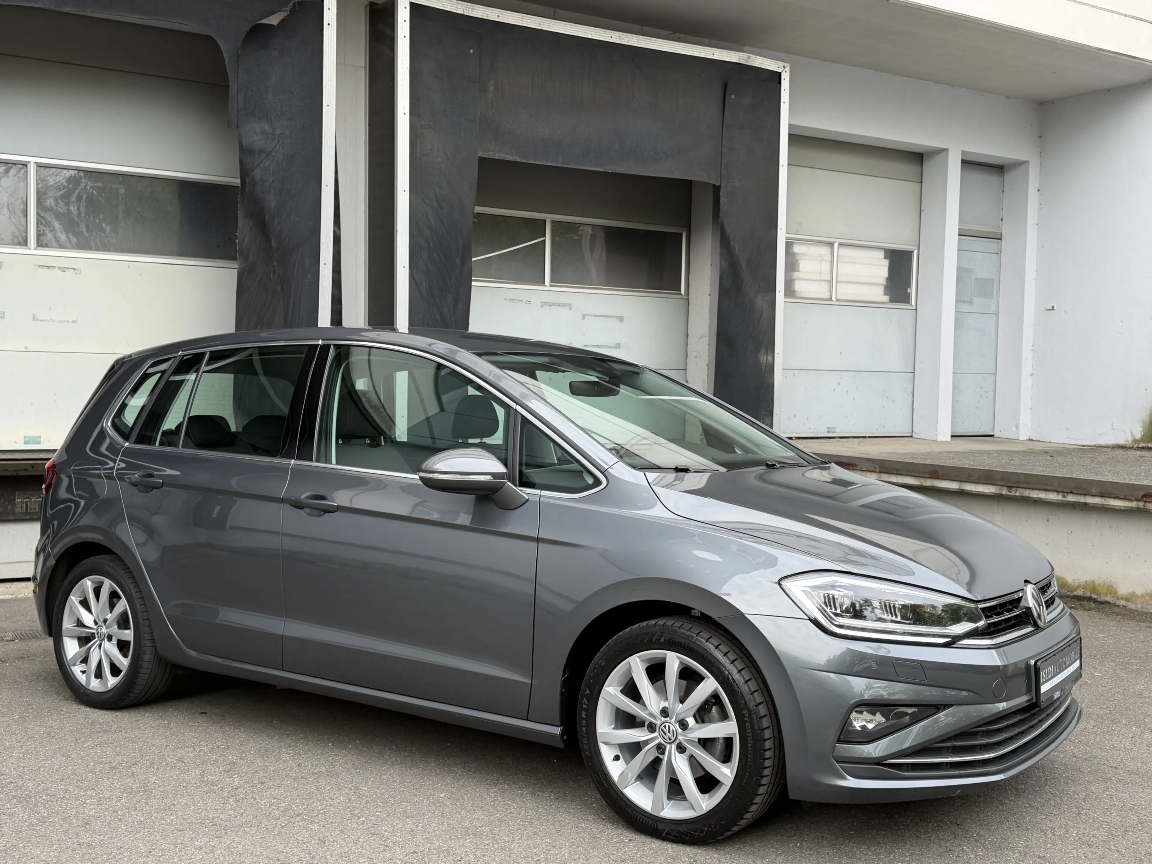 Volkswagen Golf Sportsvan Highline LED ACC Rü-Kamera AHK — photo 8