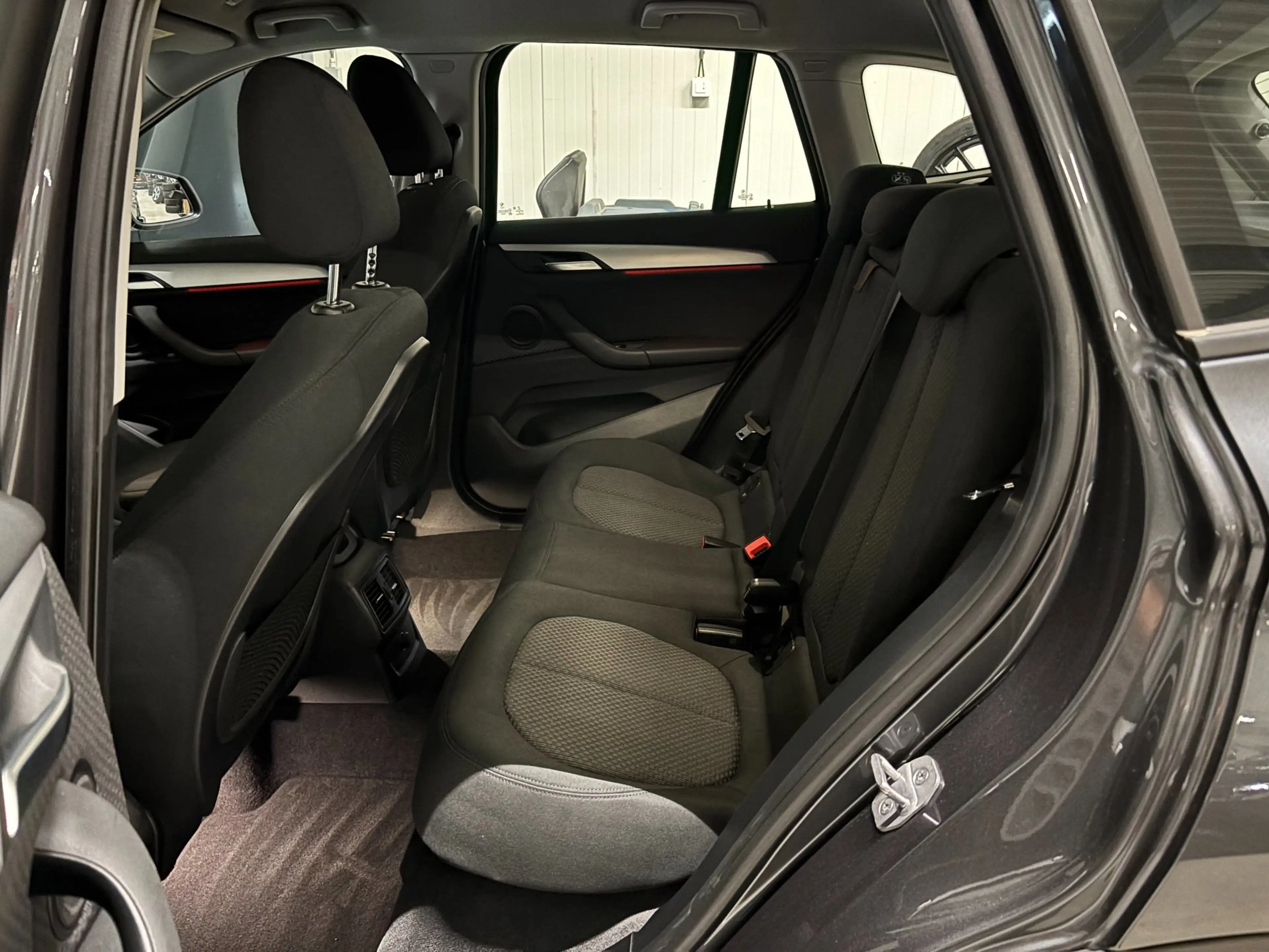 BMW X1 XDrive20i|Cruise|Stoelverw|Navi|PDC — photo 31