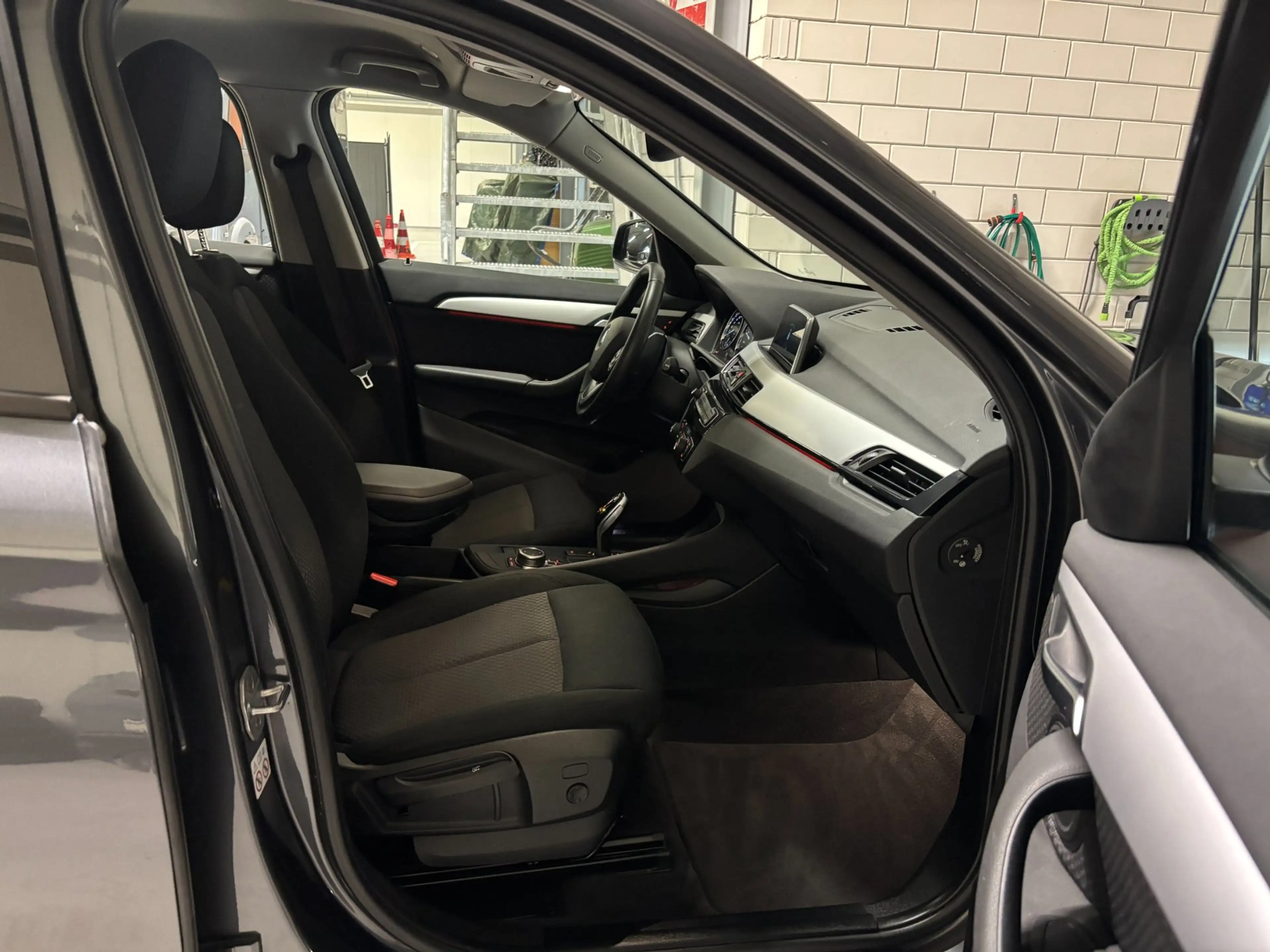 BMW X1 XDrive20i|Cruise|Stoelverw|Navi|PDC — photo 35