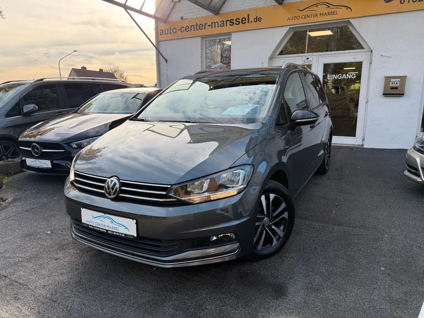 Volkswagen Touran ACC/SPURHALTE/TOTWINKEL/AHK/KAMERA Gris - 1