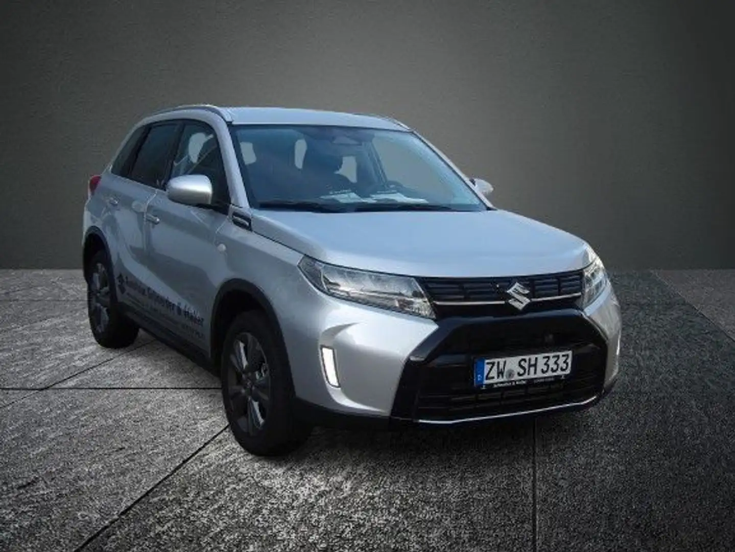 Suzuki Vitara 1.4 BOOSTERJET Hybrid Comfort Silber - 2