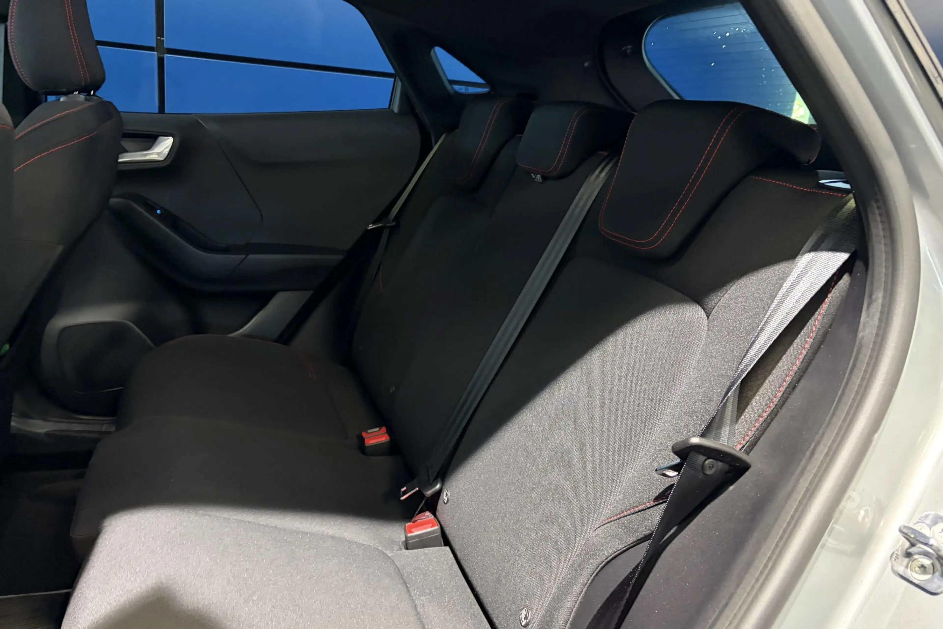 Ford Puma 1.0 EcoBoost Hybrid ST-Line — photo 6