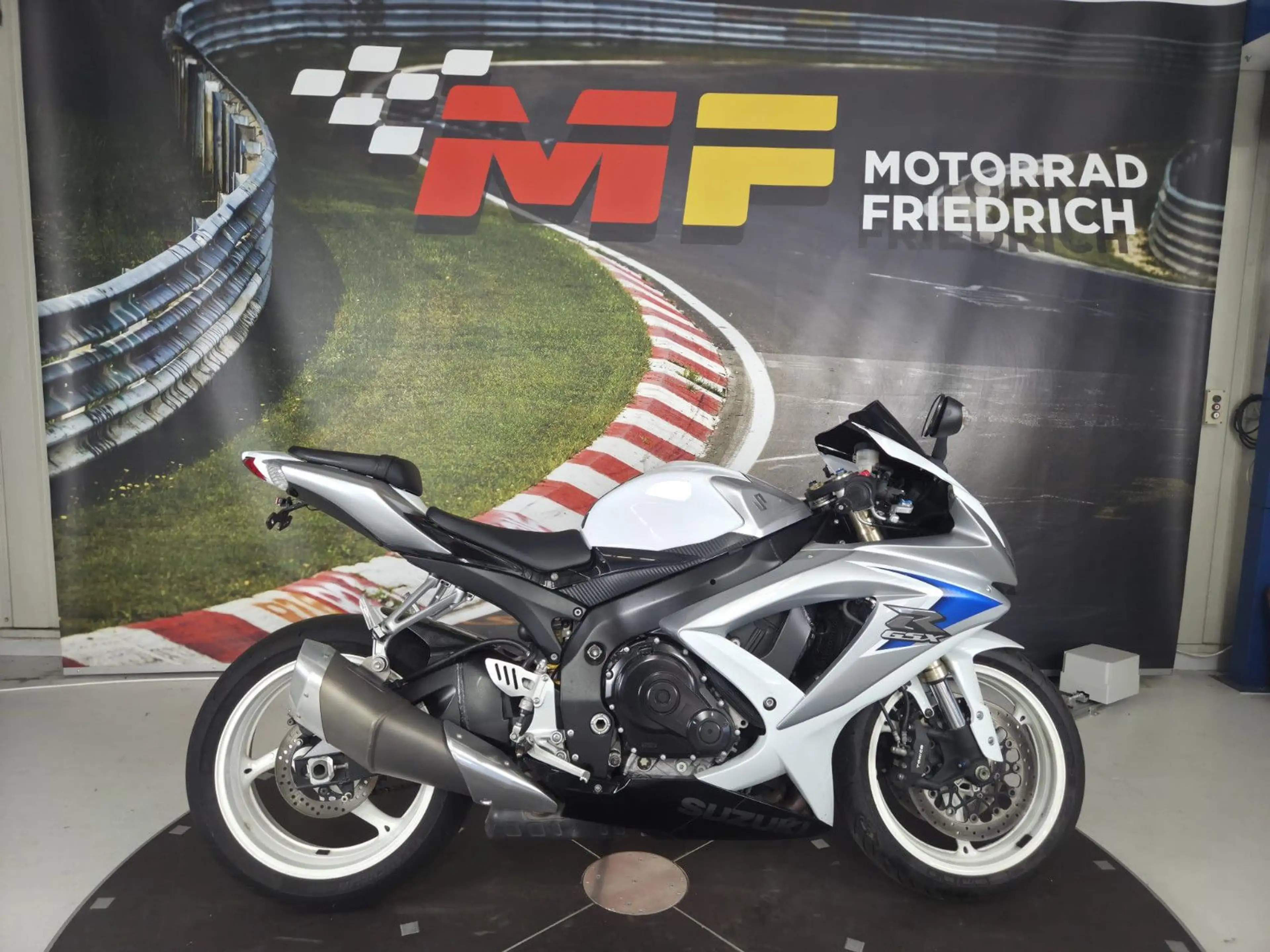 Suzuki GSX-R GSXR 600 [SERVICE NEU| CARBON EXTRAS]