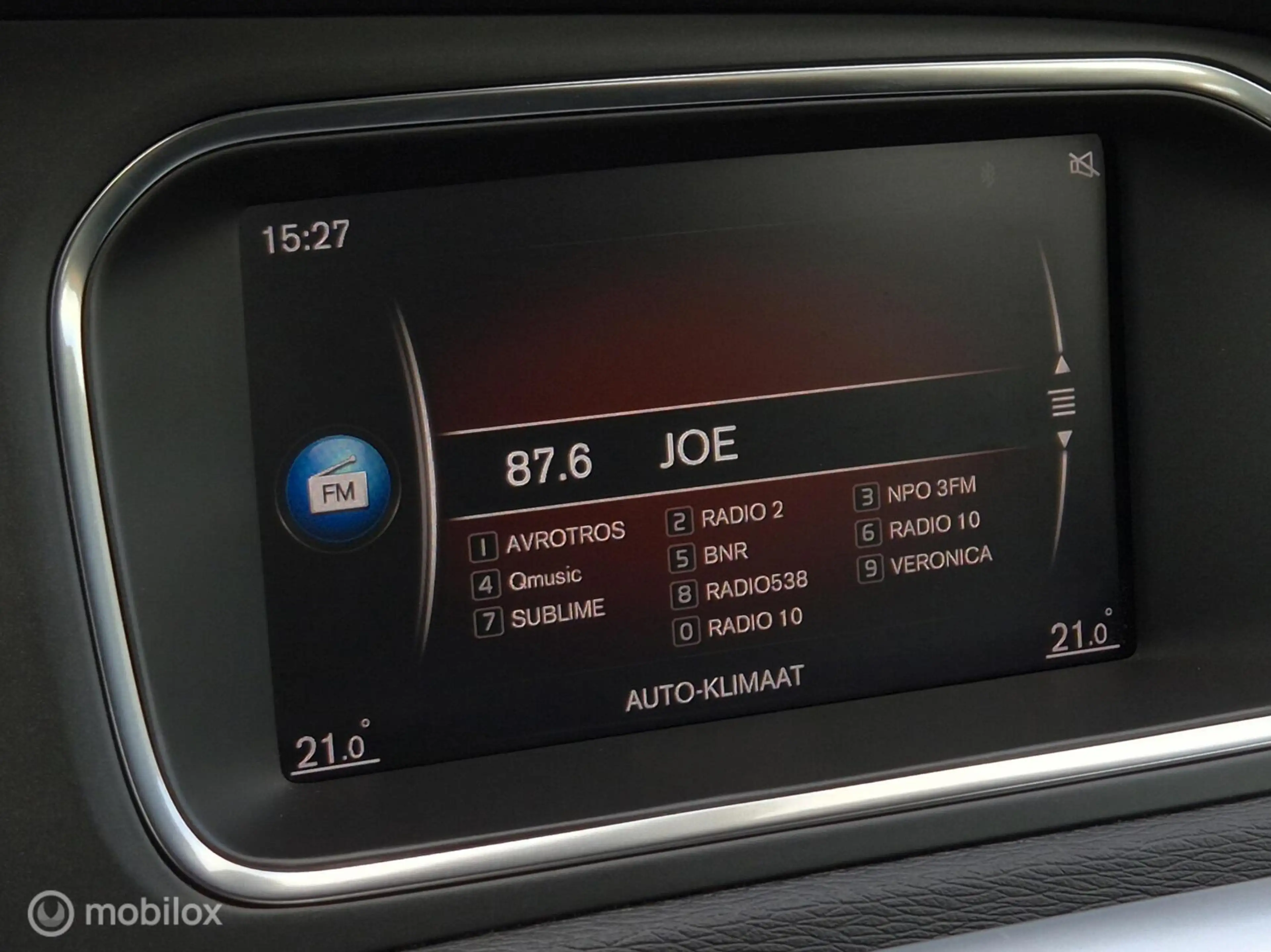 Volvo V40 1.5 T2 EDITION — photo 23