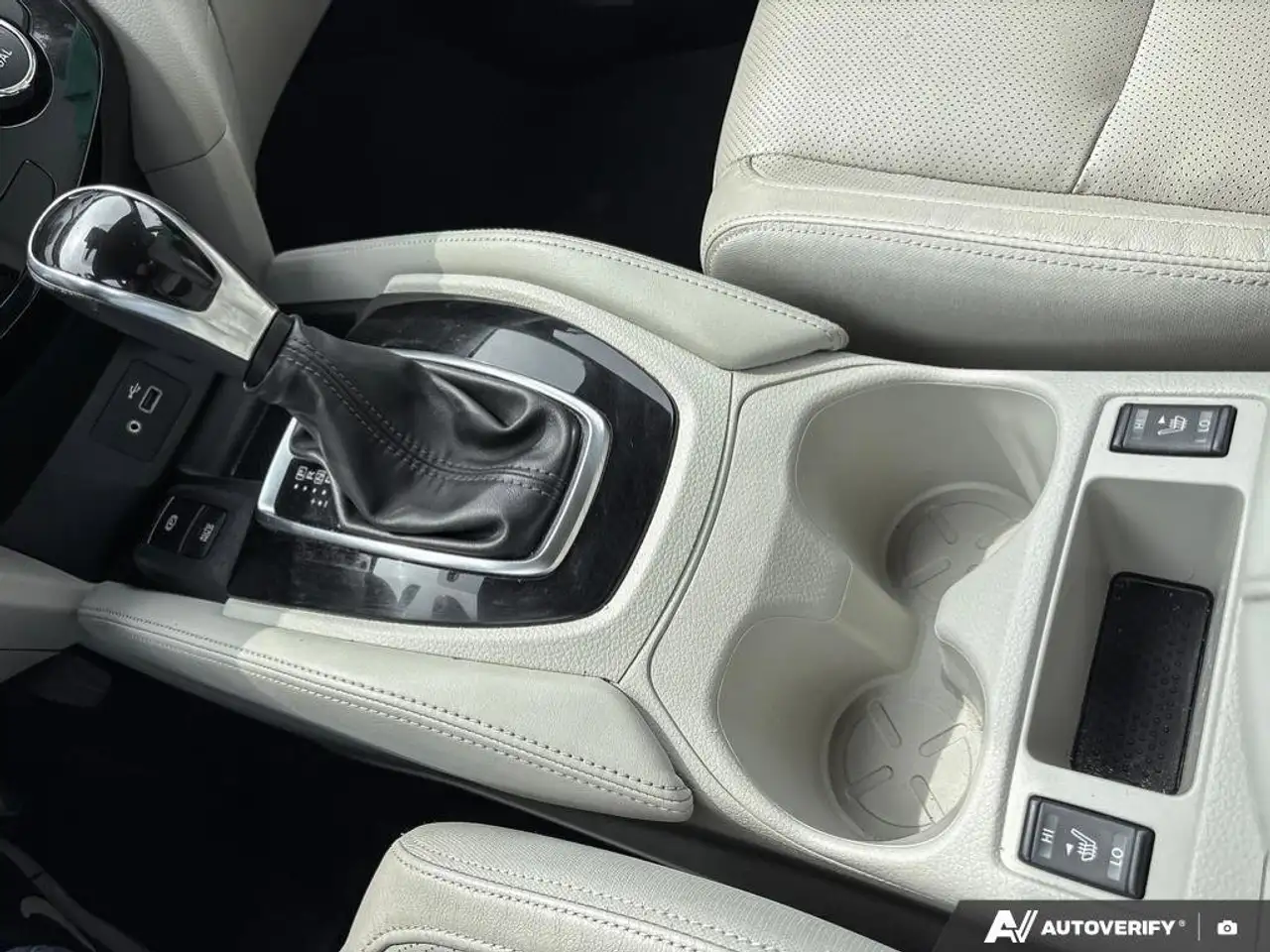 Nissan Qashqai снимка Nissan Qashqai