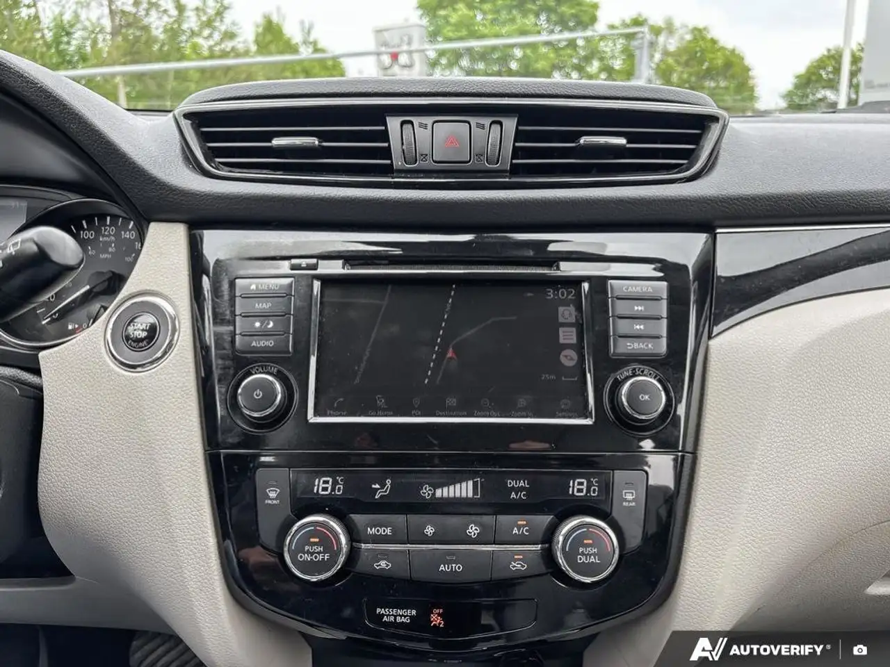 Nissan Qashqai снимка Nissan Qashqai