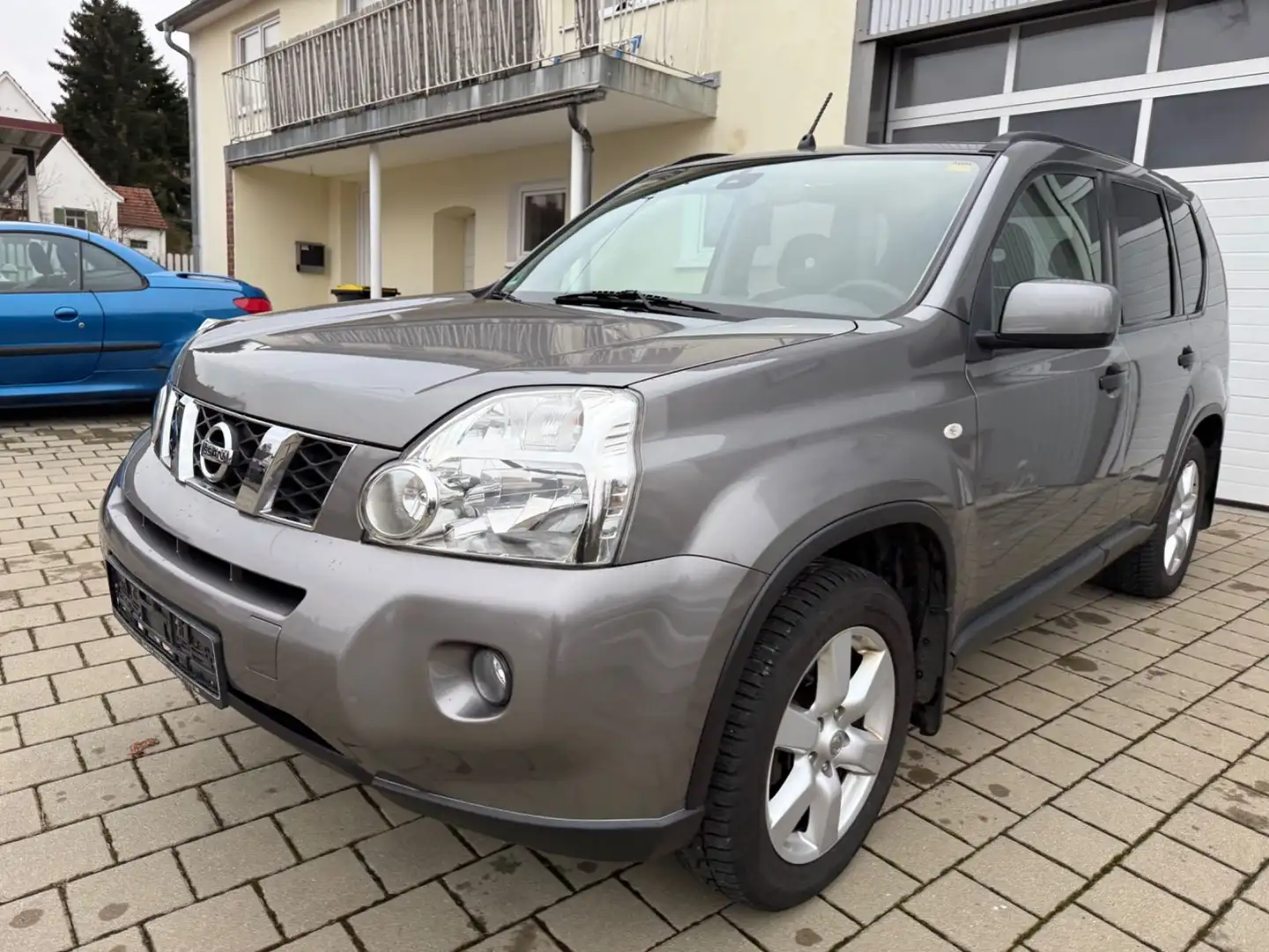 Nissan X-Trail SE 4X4 ALU AHK Klima CD Scheckheft 2.Hd. Grau - 2