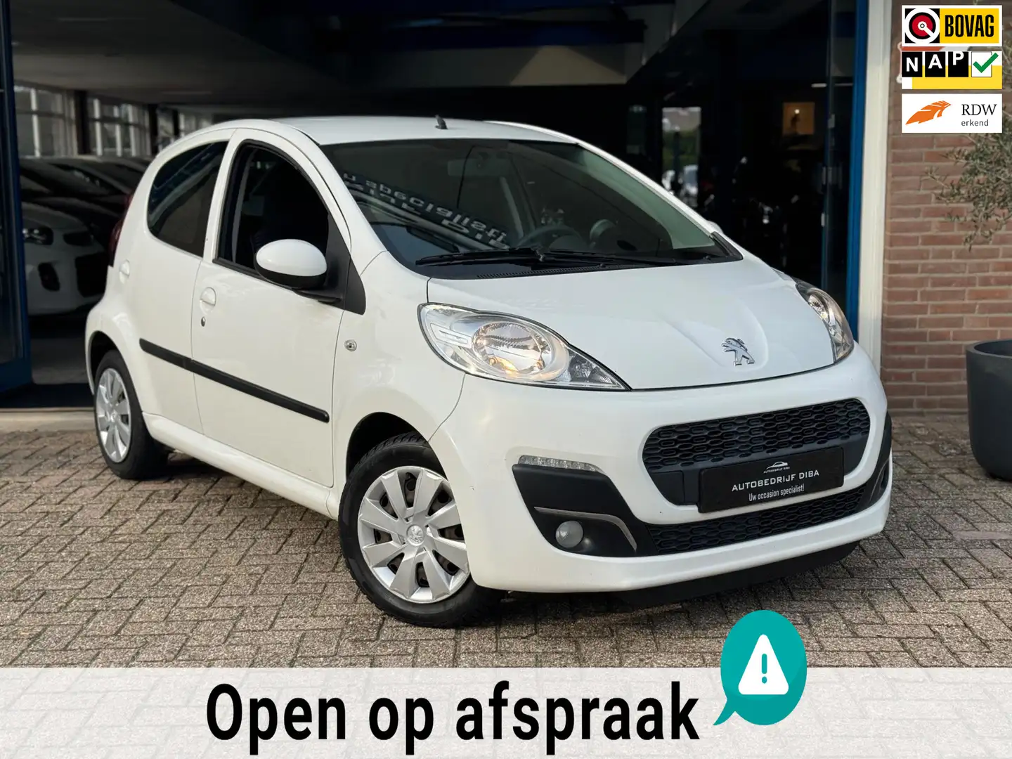 Peugeot 107 1.0 Active 2013 WIT AIRCO 5drs Elektr APK NAP! Wit - 1