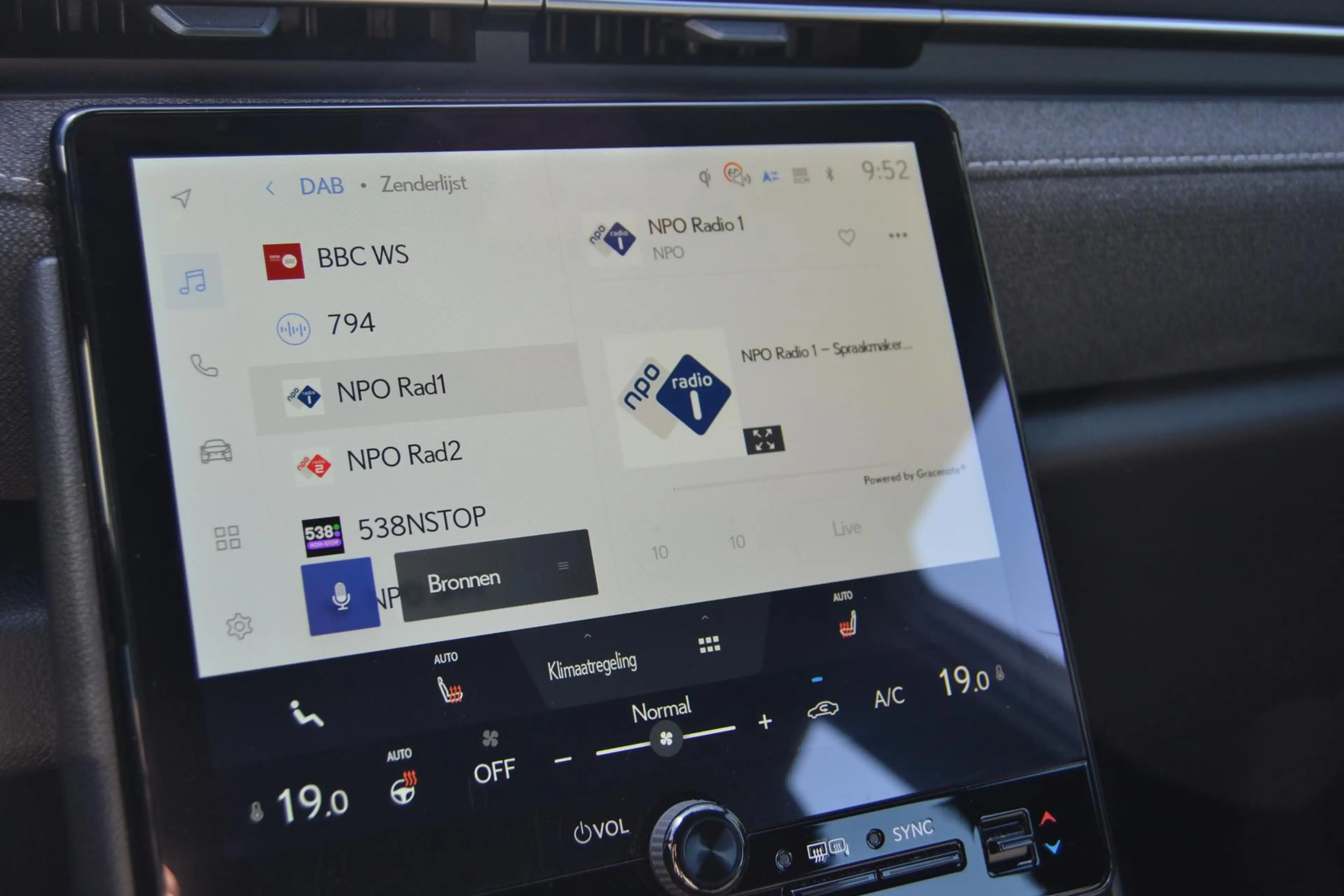 Lexus LBX 2WD STOELVERW STUURVERW PARK-SENSOR BLIND-SPOT CAR — photo 16